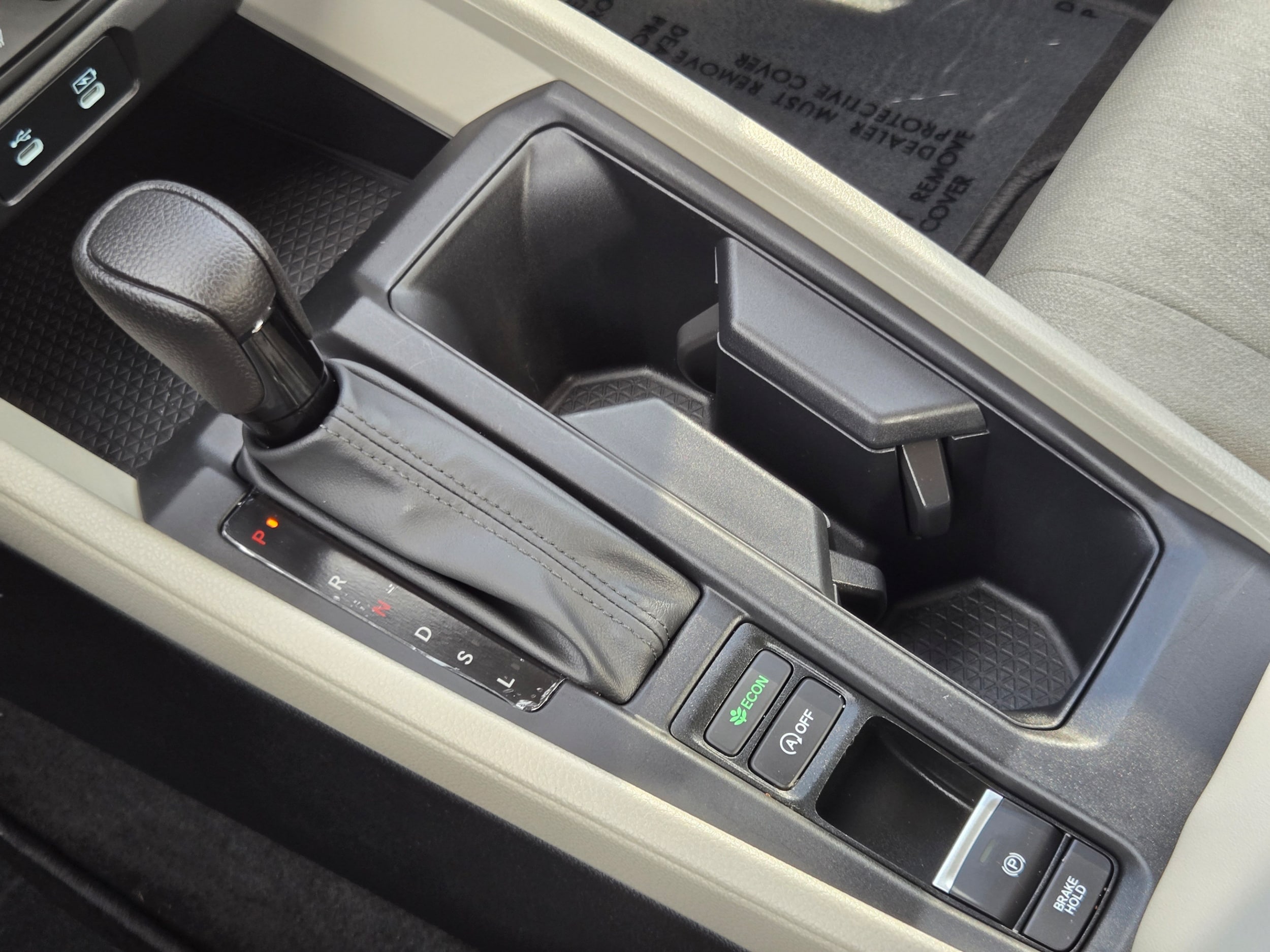 2025 Honda Accord SE - Photo 16