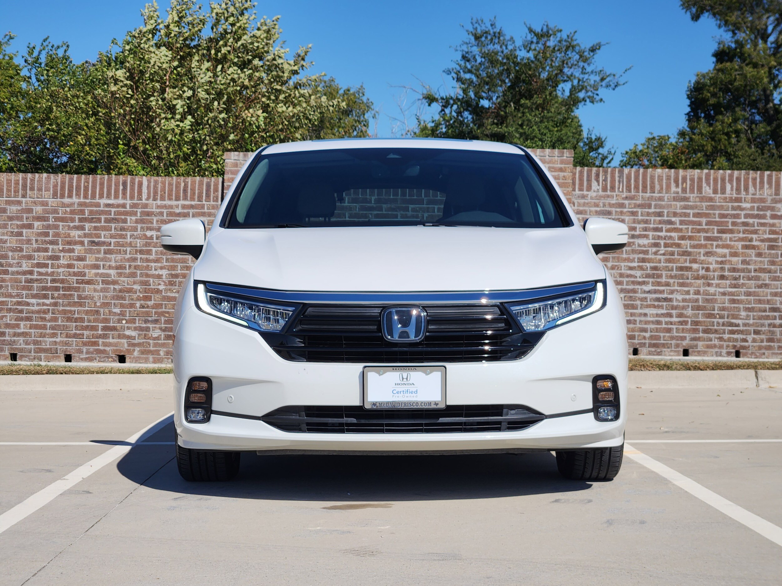 2024 Honda Odyssey Touring photo 2