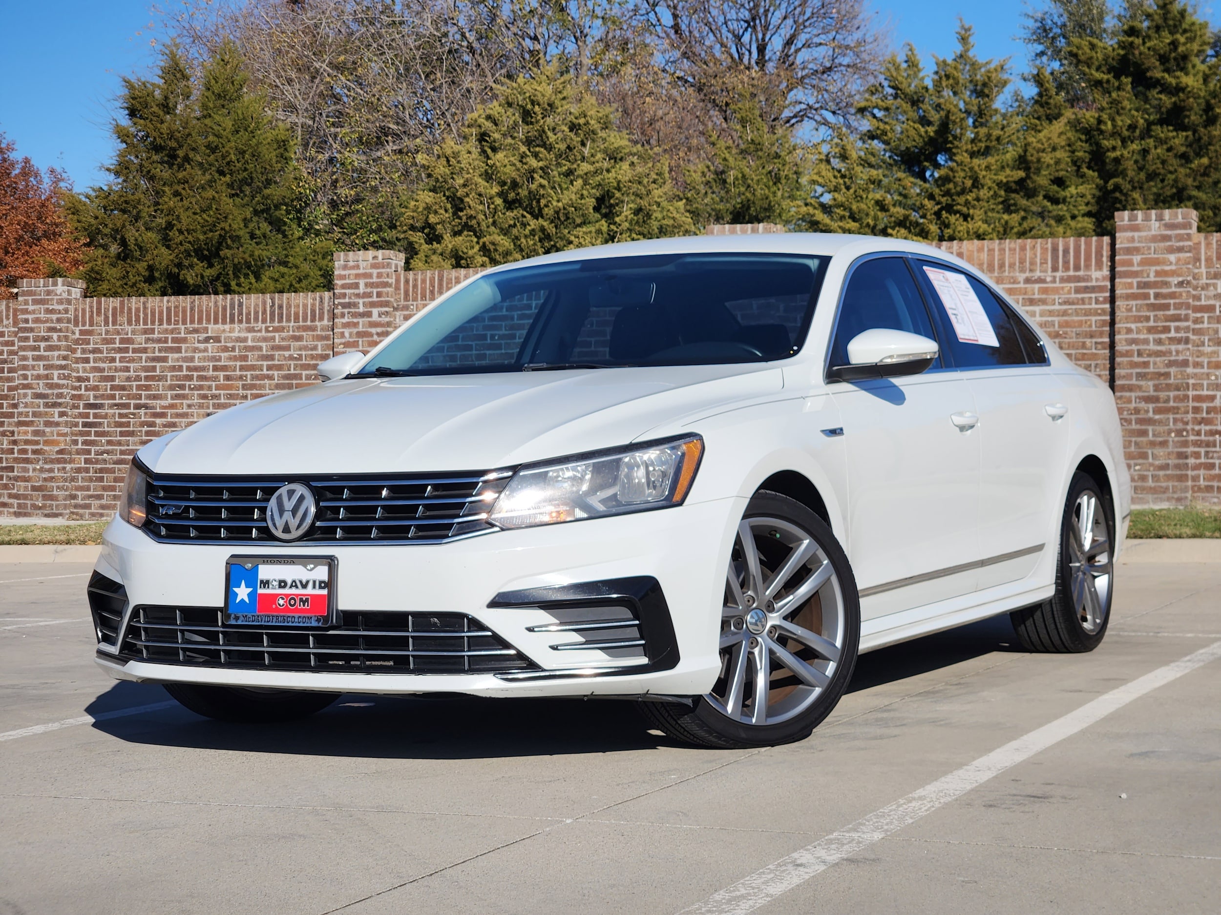 2017 Volkswagen Passat R-Line