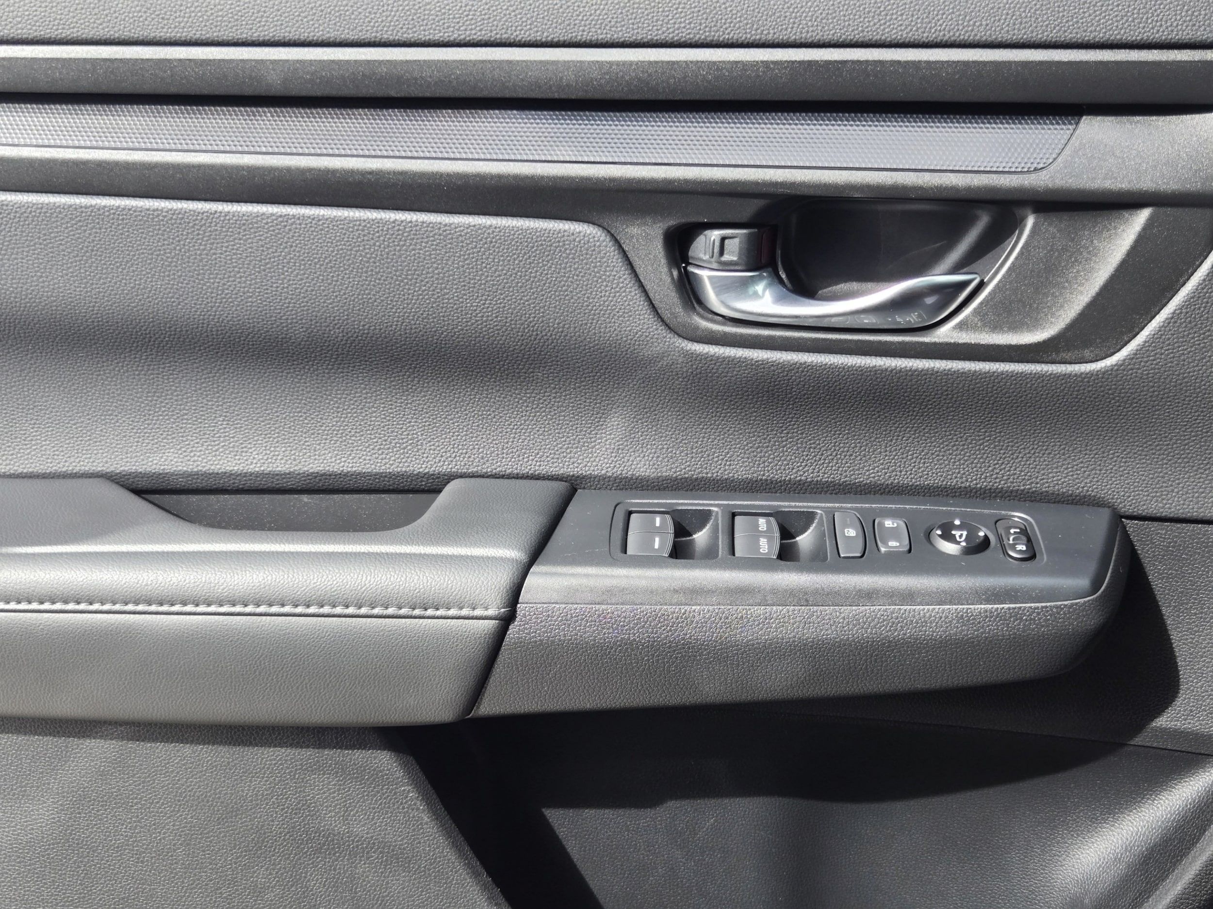 2025 Honda CR-V EX - Photo 20