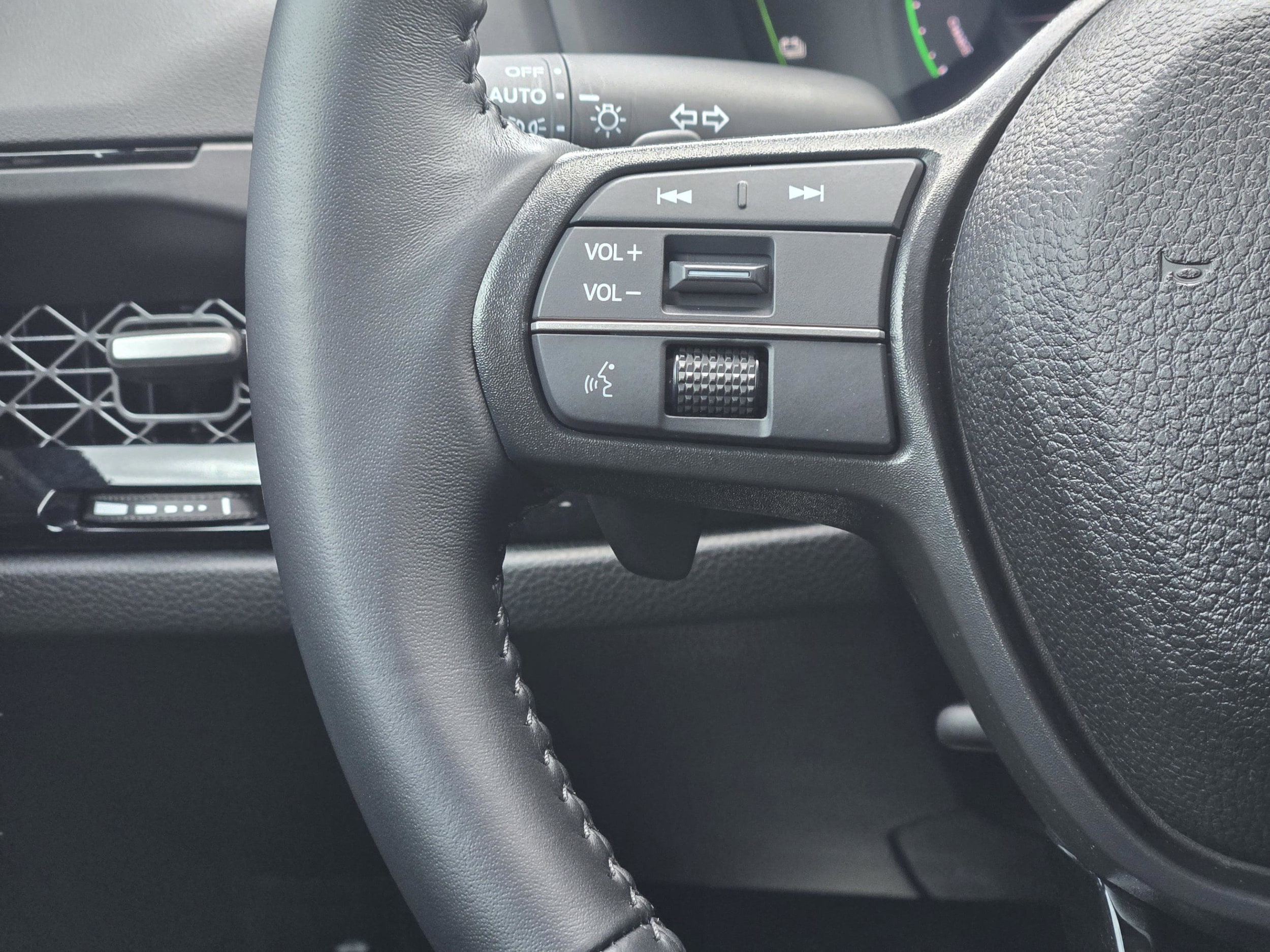 2025 Honda Accord Hybrid Sport - Photo 24
