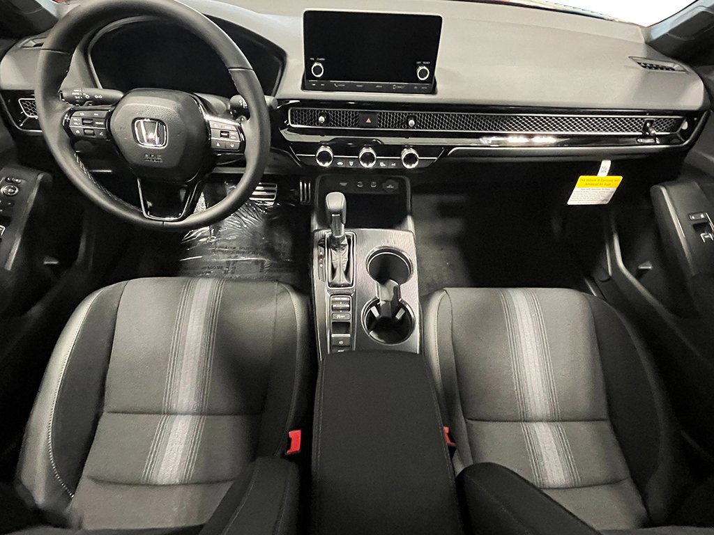 2026 Honda Civic Hatchback Sport - Photo 17