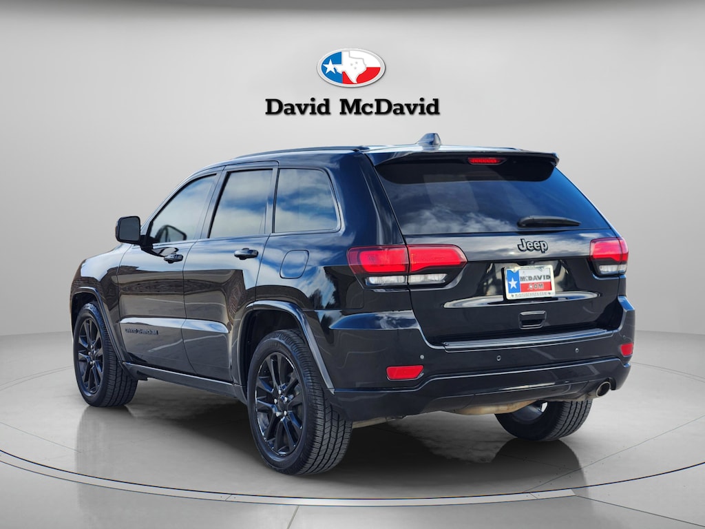 Used 2018 Jeep Grand Cherokee Laredo RWD SUV