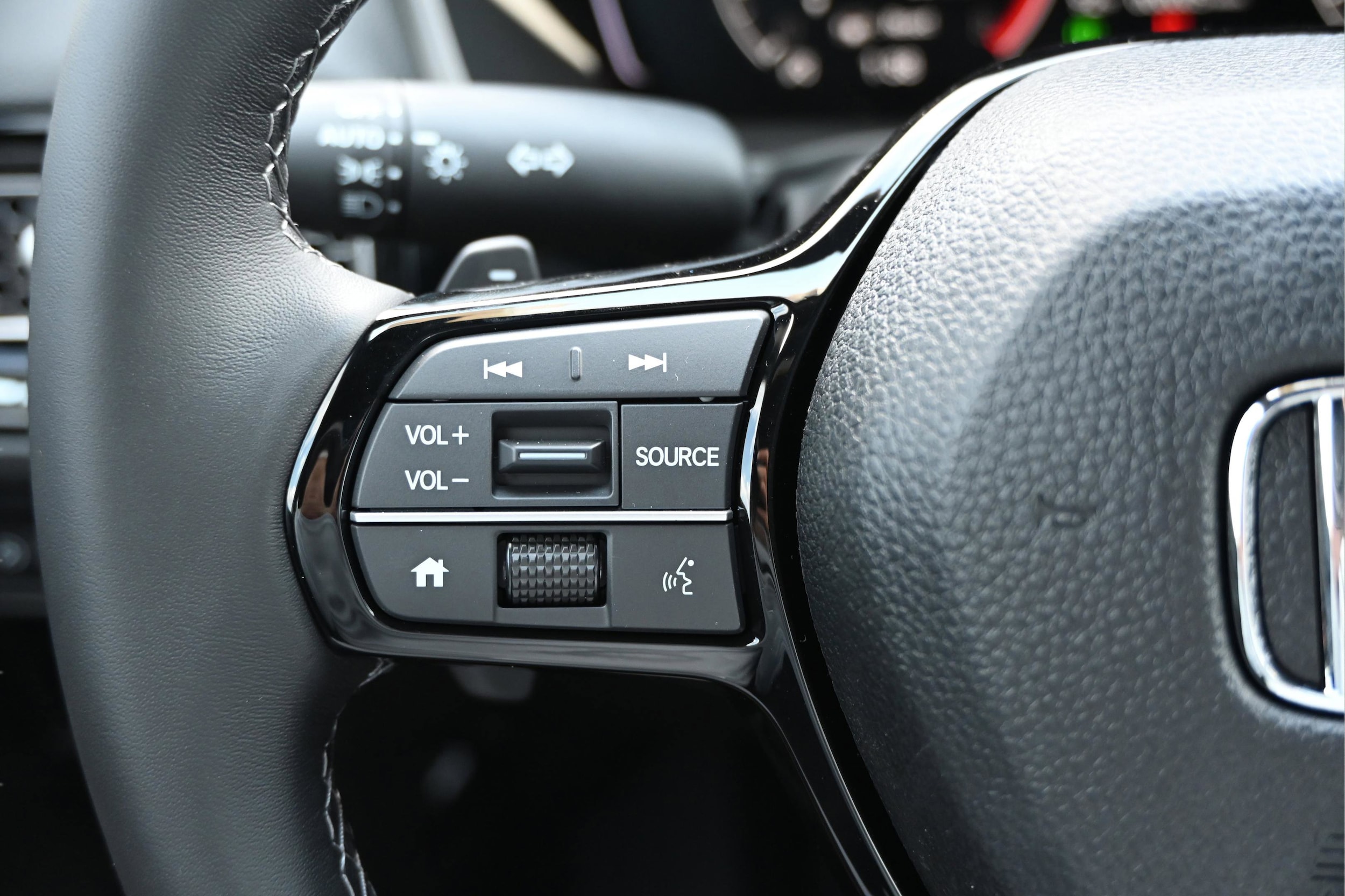 2026 Honda Civic Hatchback Sport - Photo 29