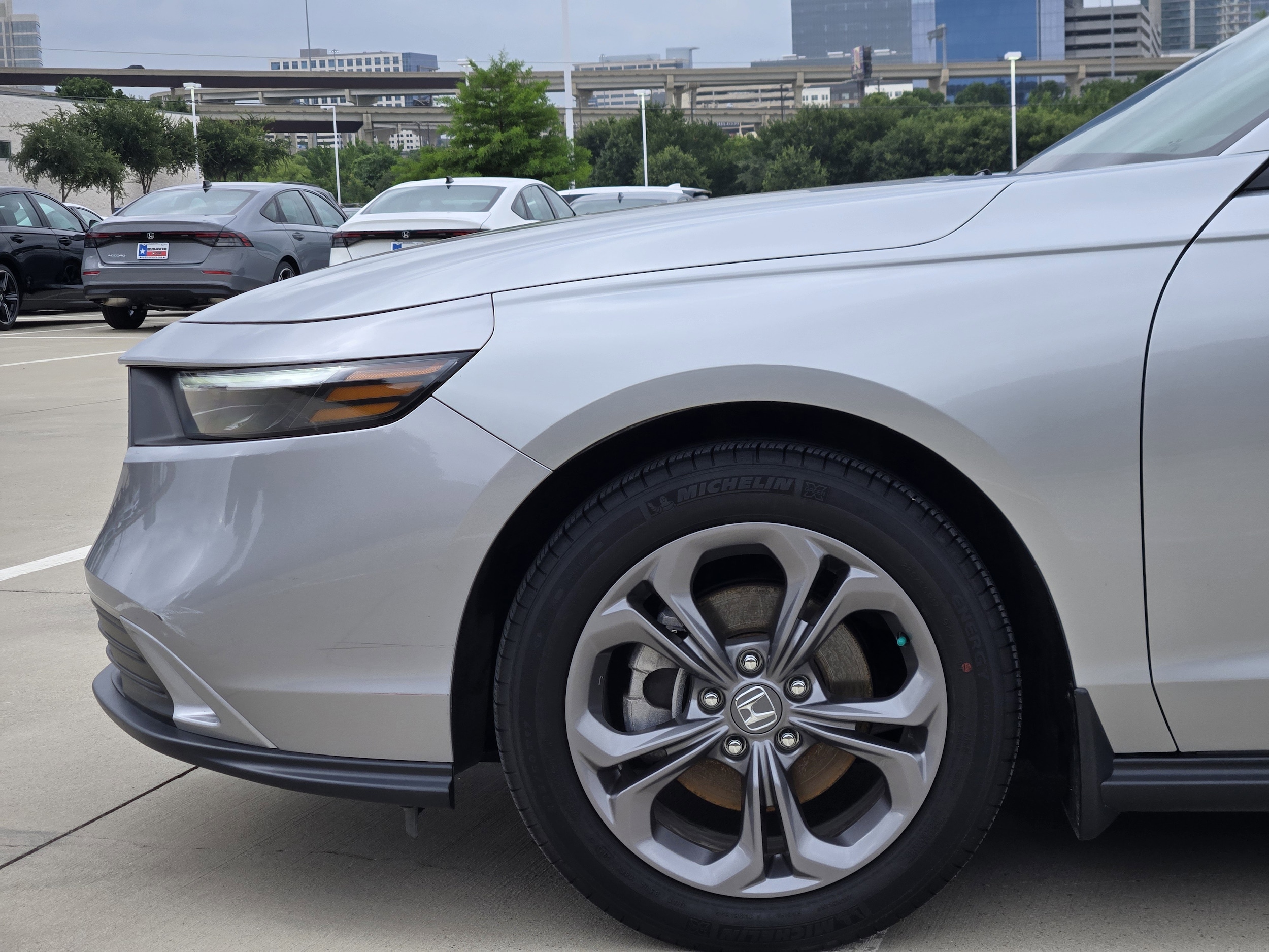 2024 Honda Accord EX - Photo 10