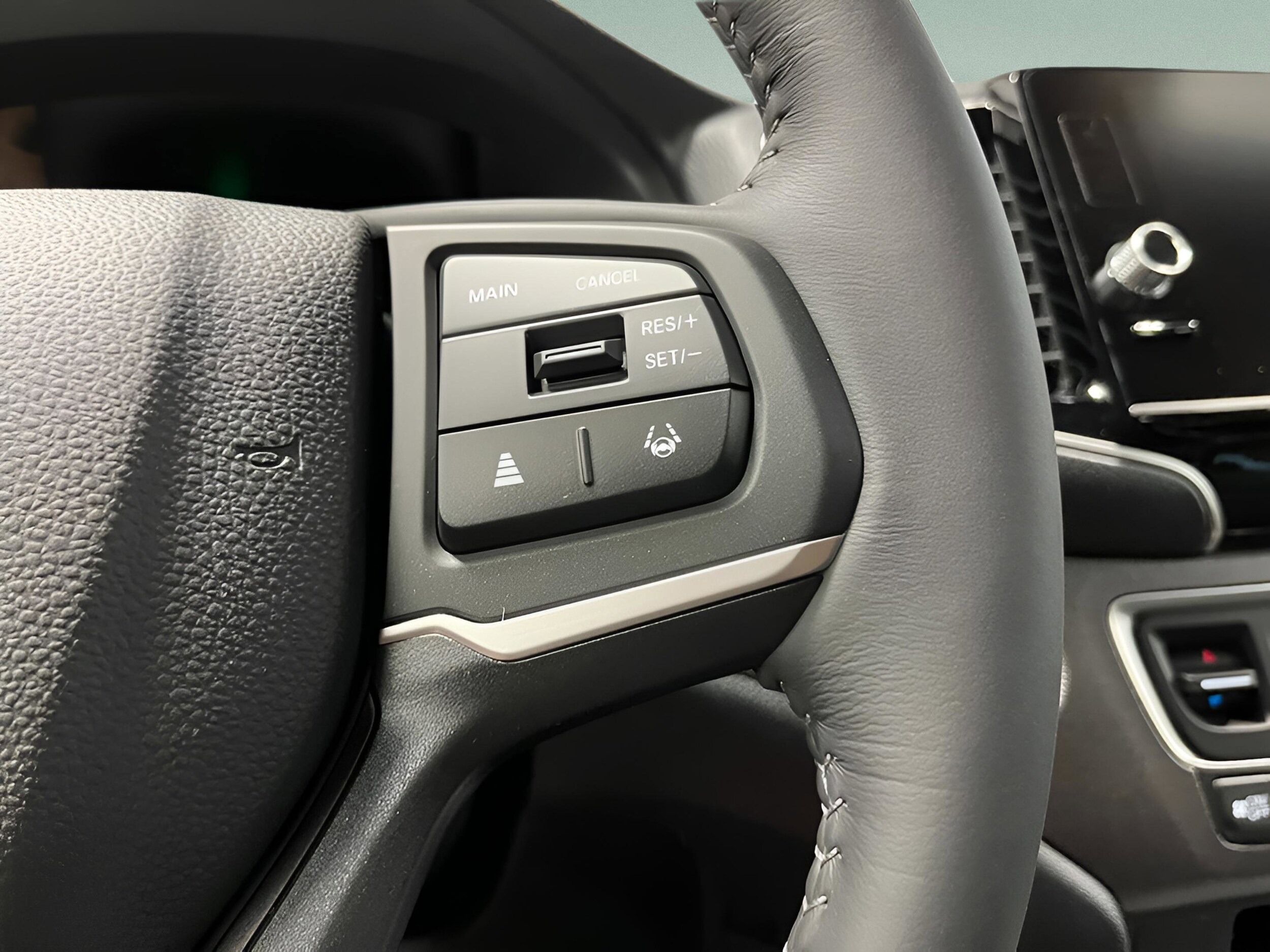2026 Honda Ridgeline Sport - Photo 16