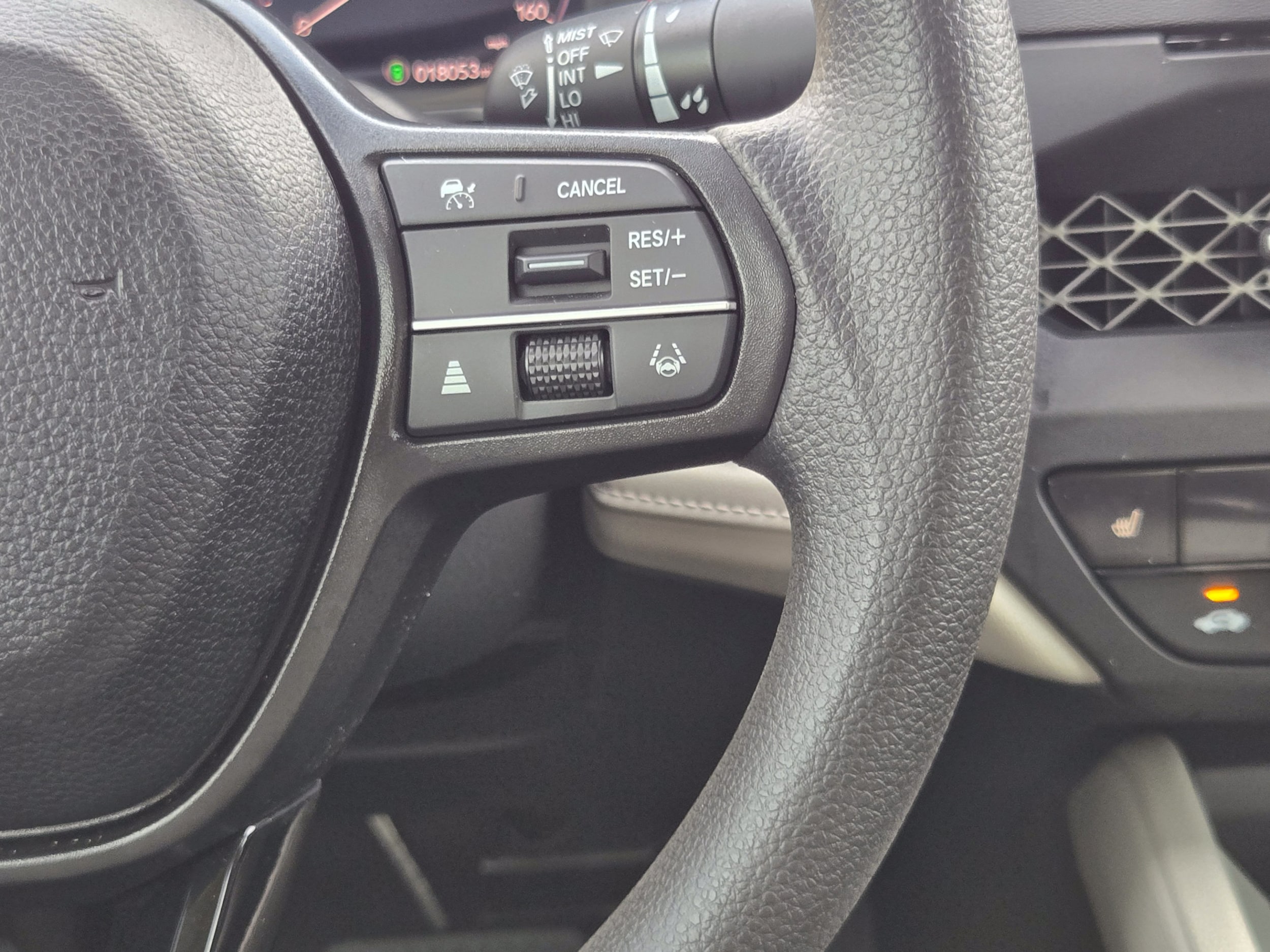 2025 Honda Accord SE - Photo 26