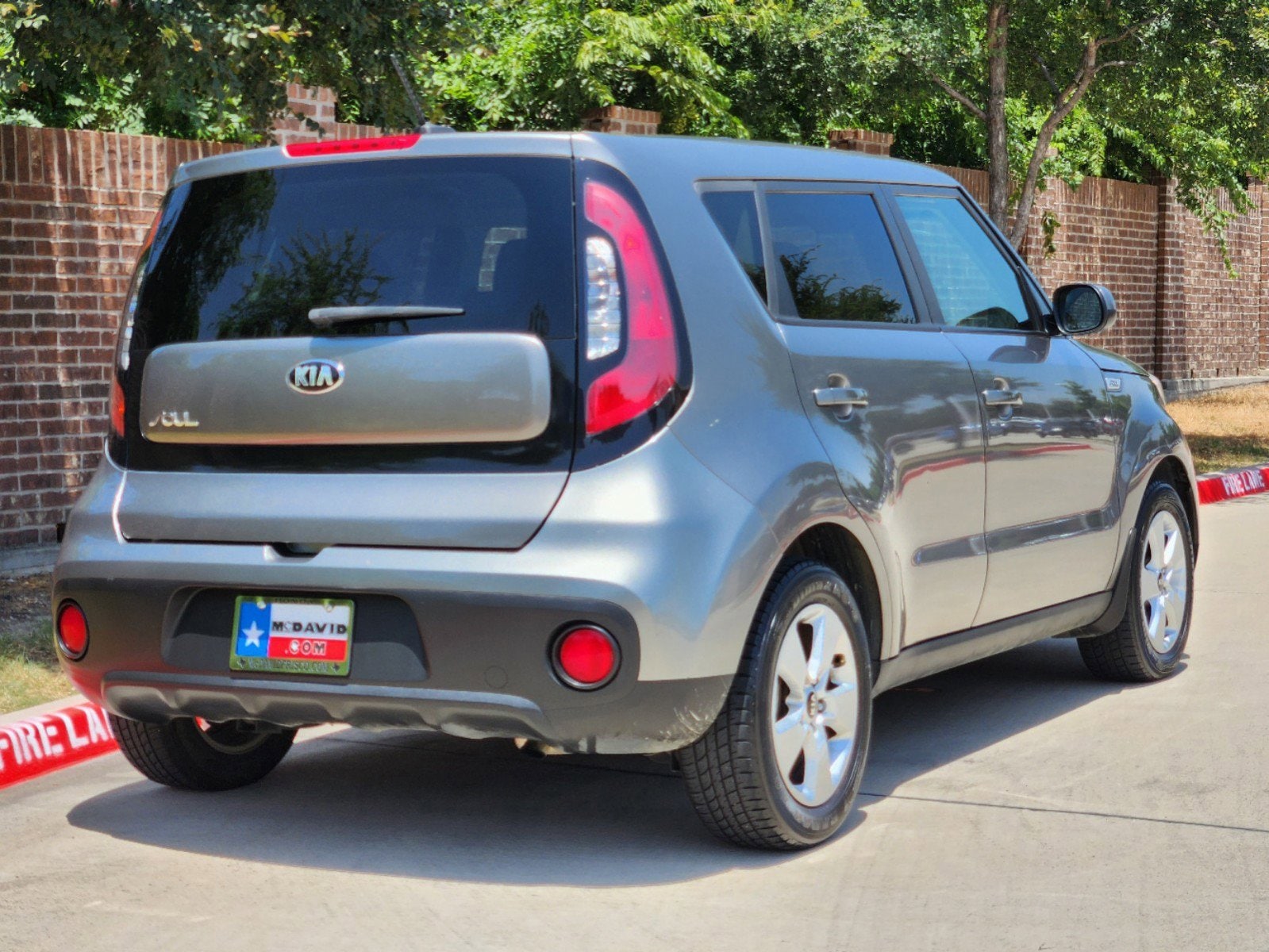 Used 2017 Kia Soul Base with VIN KNDJN2A24H7427735 for sale in Frisco, TX