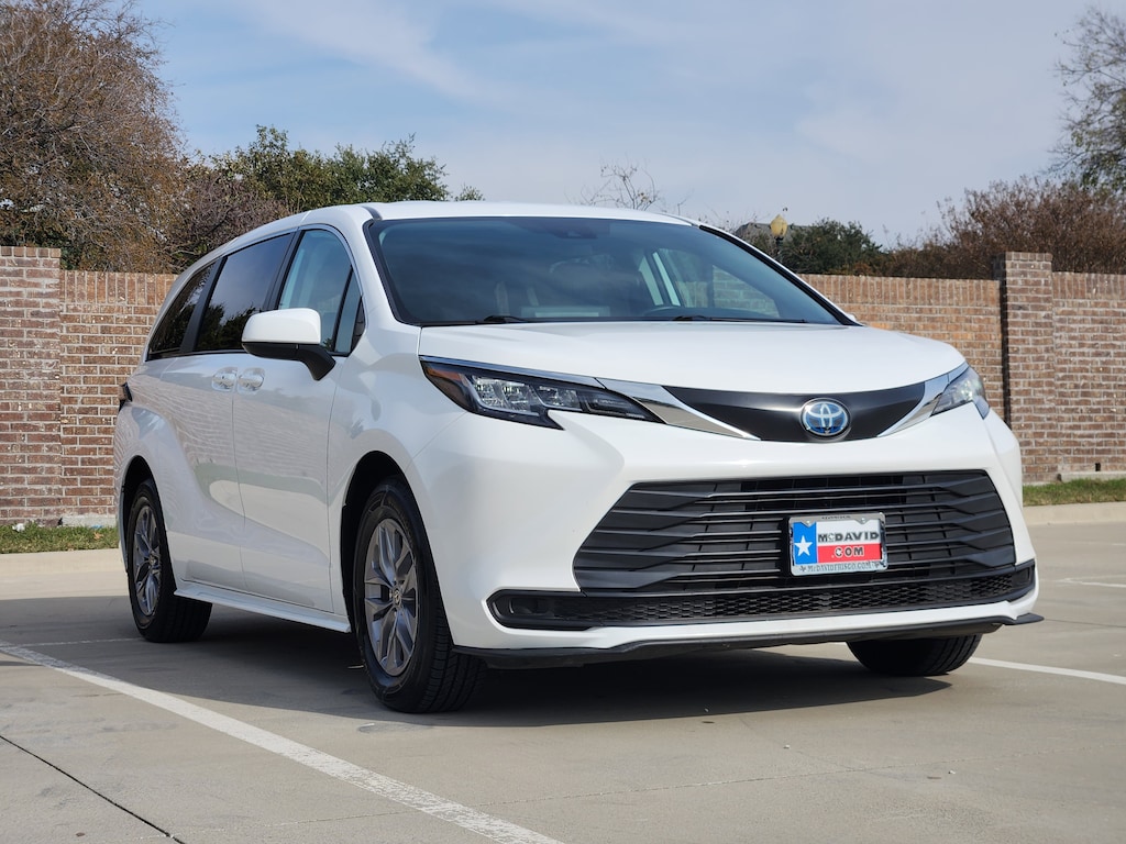 Certified 2023 Toyota Sienna LE 8 Passenger Van Passenger Van