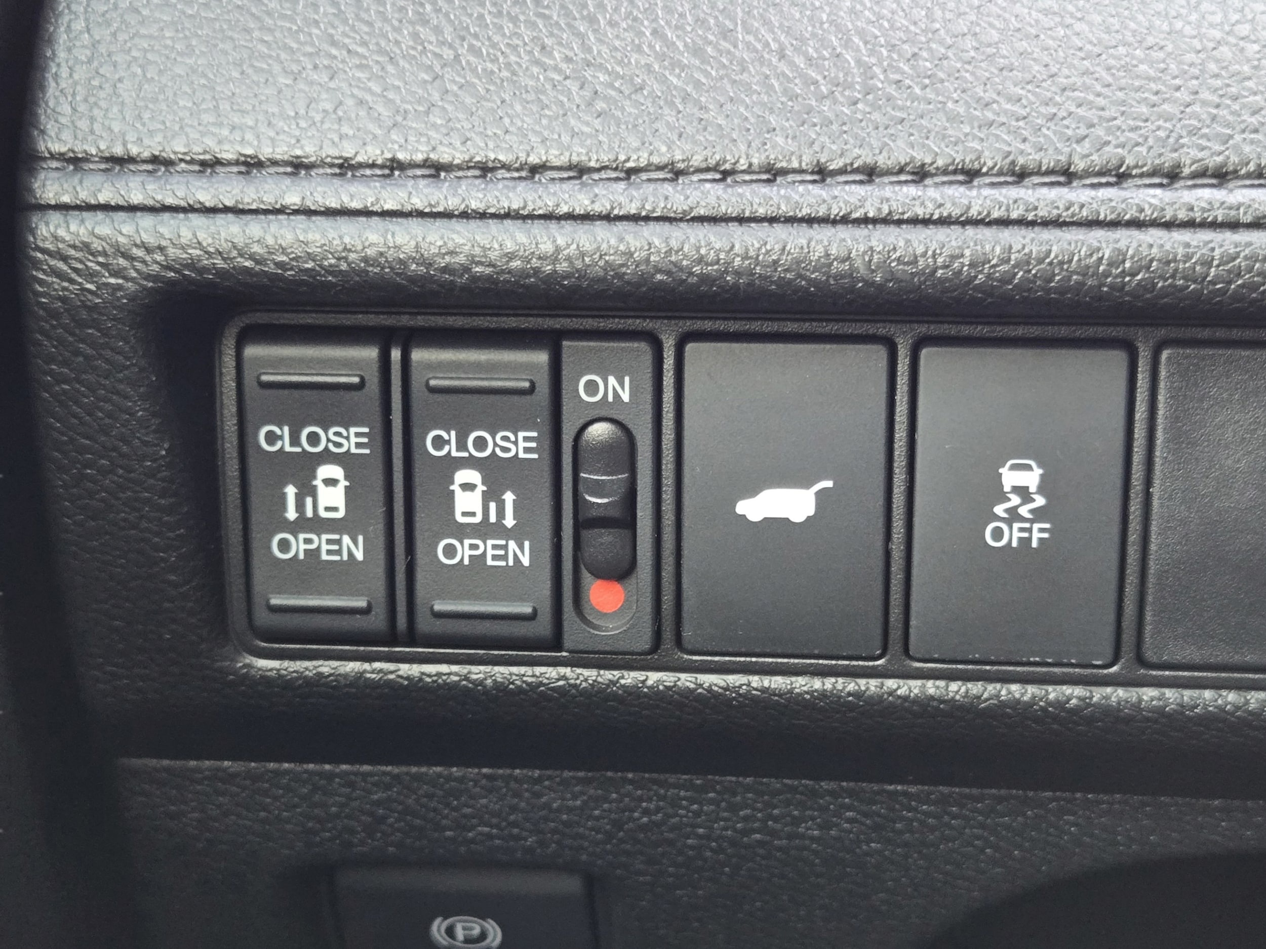 2025 Honda Odyssey Sport L - Photo 19