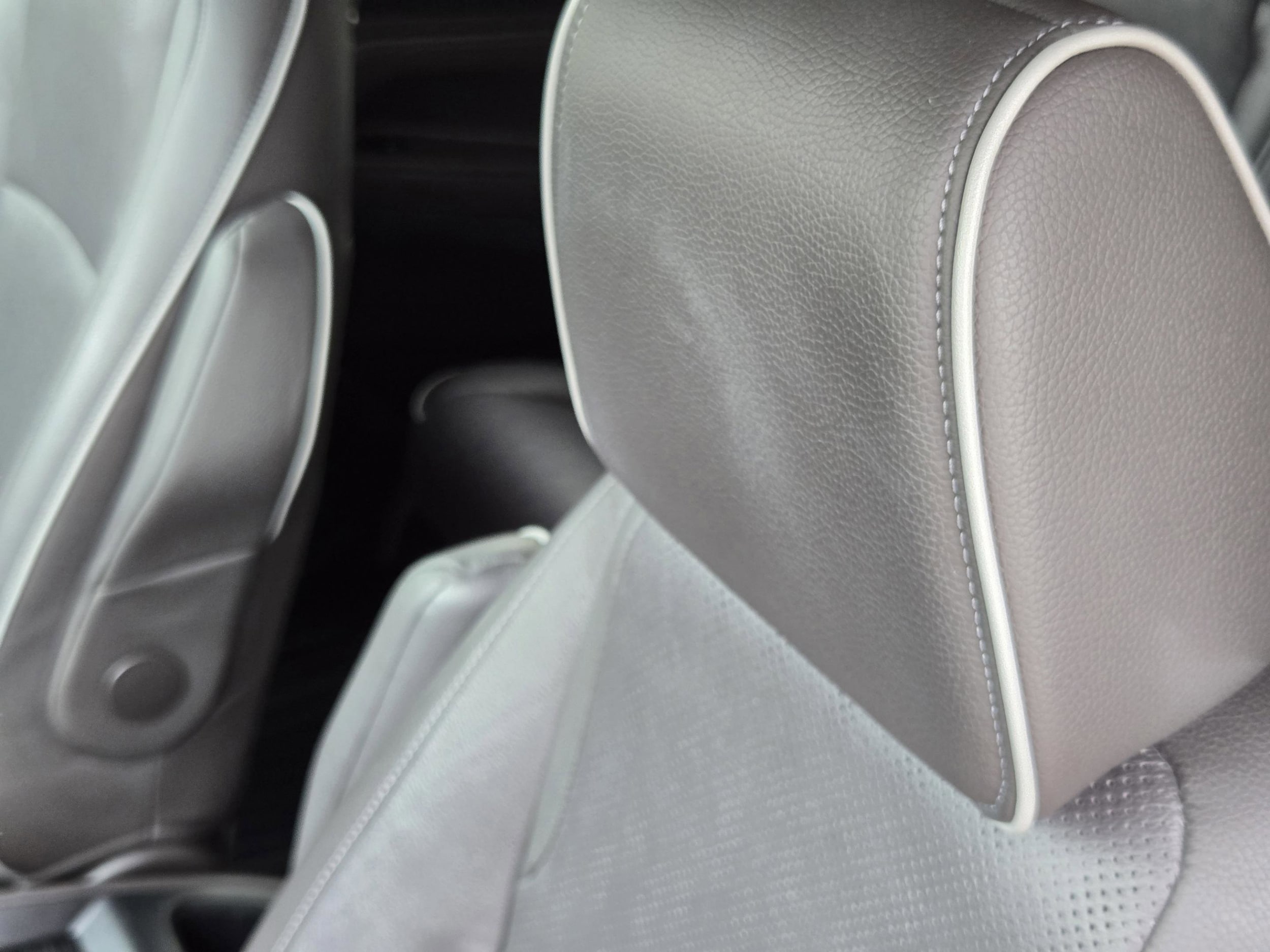 2022 Honda Odyssey Elite - Photo 11