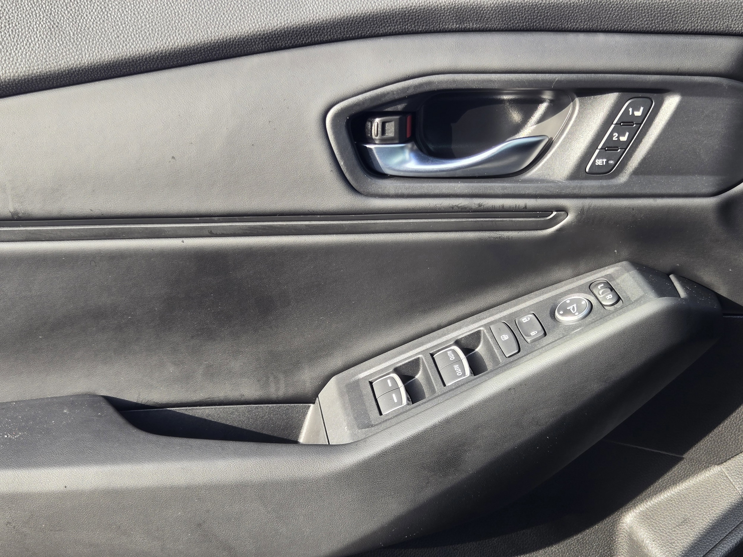 2024 Honda Accord Hybrid EX-L - Photo 19