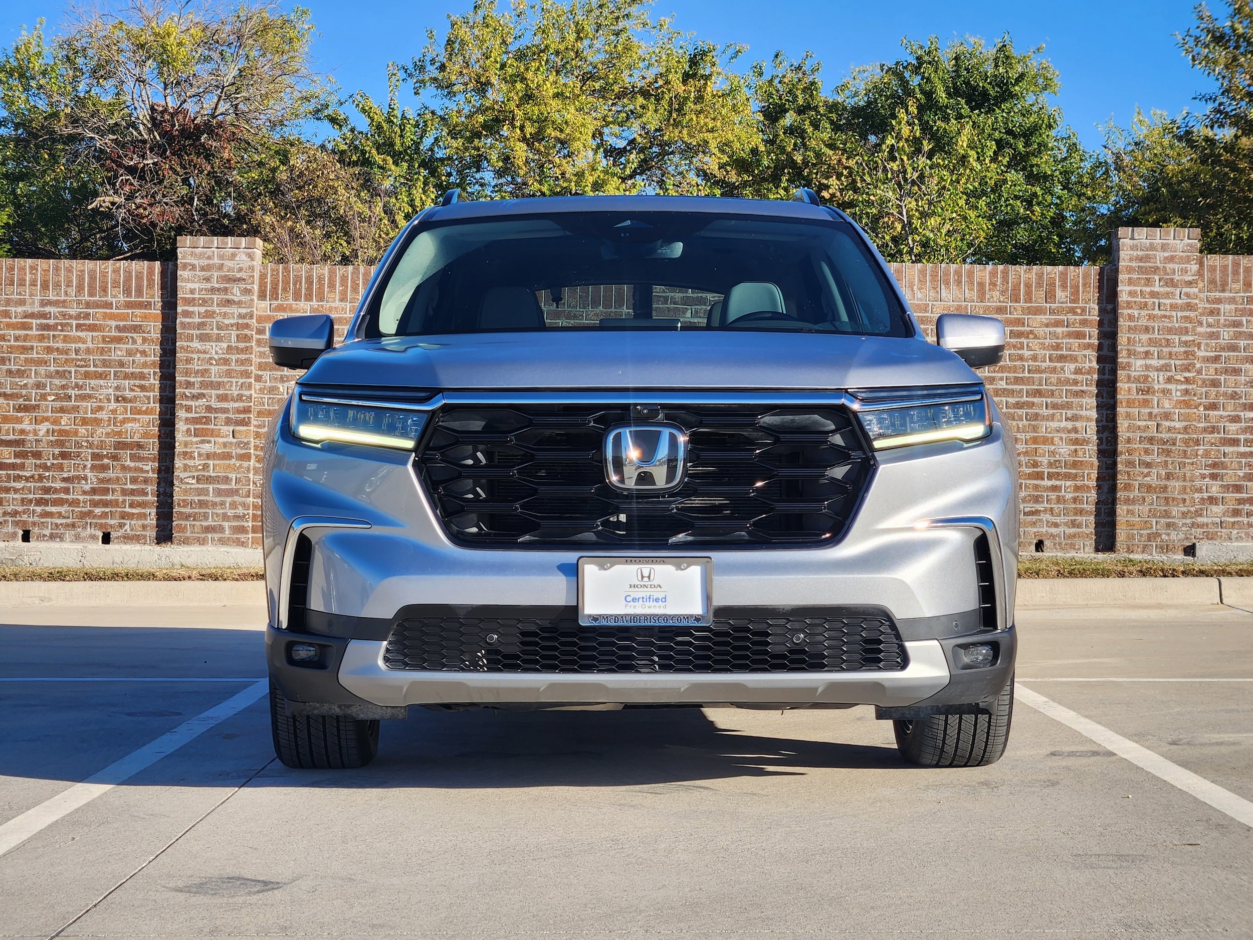 2023 Honda Pilot Elite photo 2
