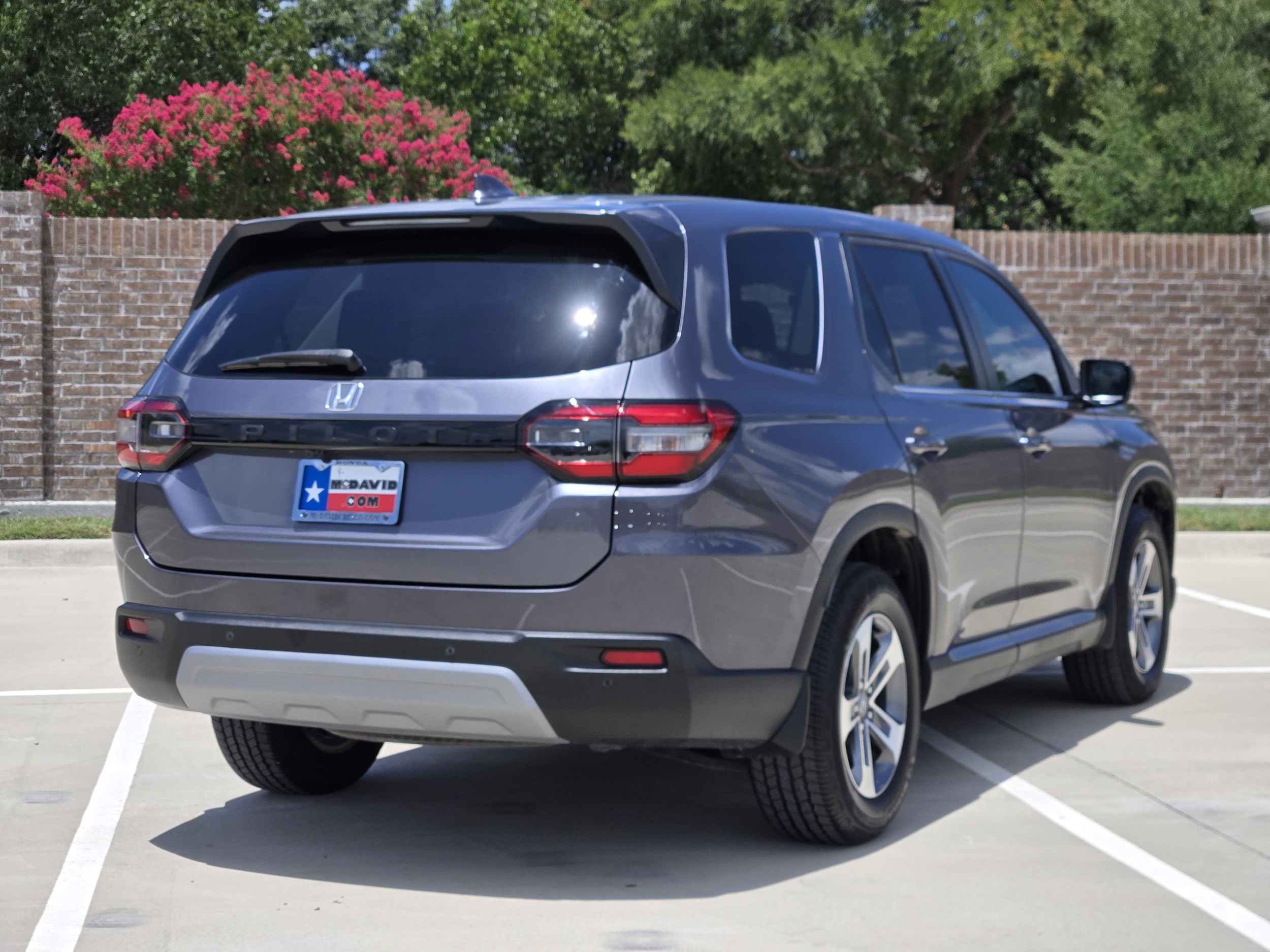 2024 Honda Pilot EX-L - Photo 6