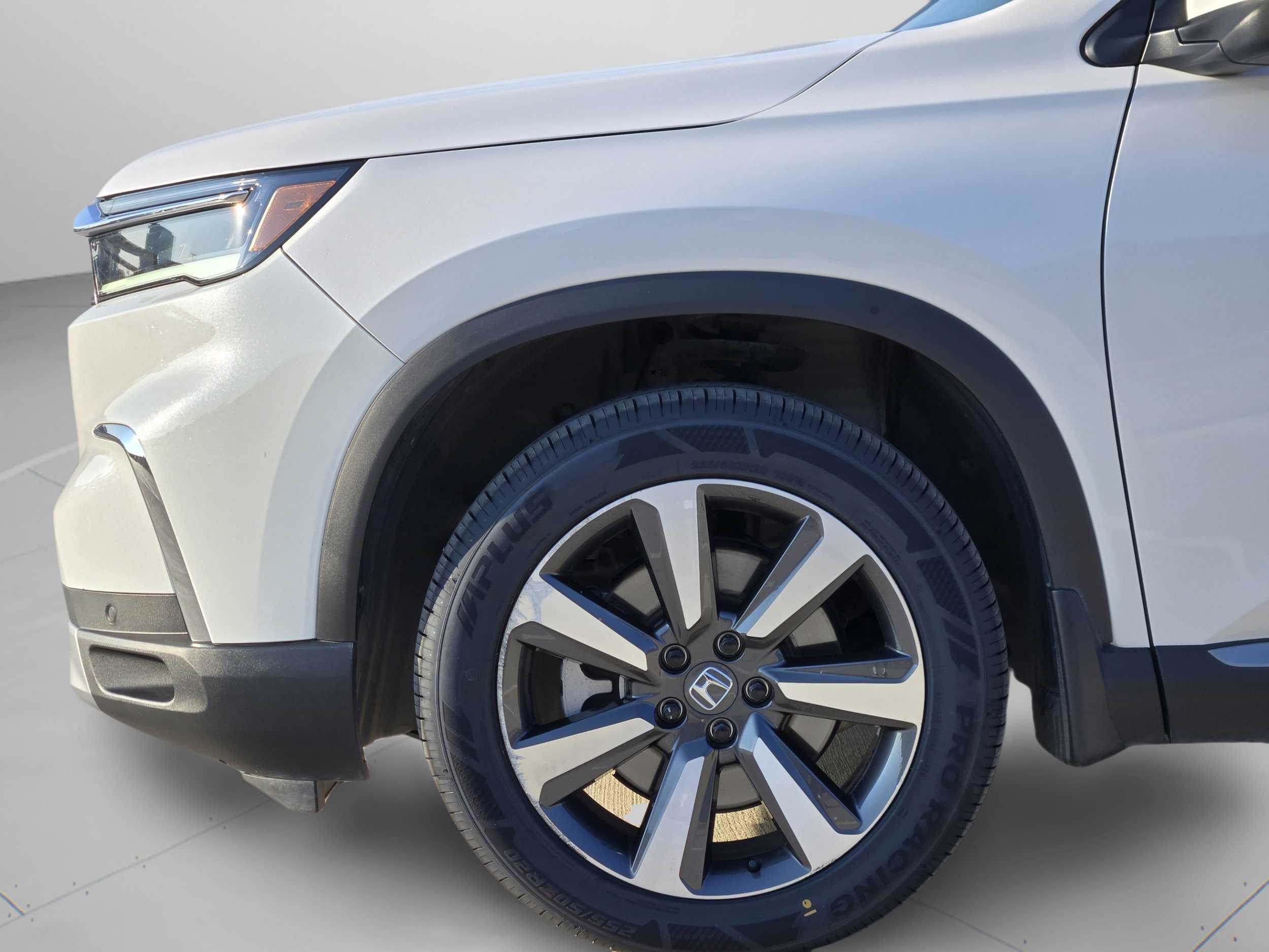 2025 Honda Pilot Touring - Photo 31