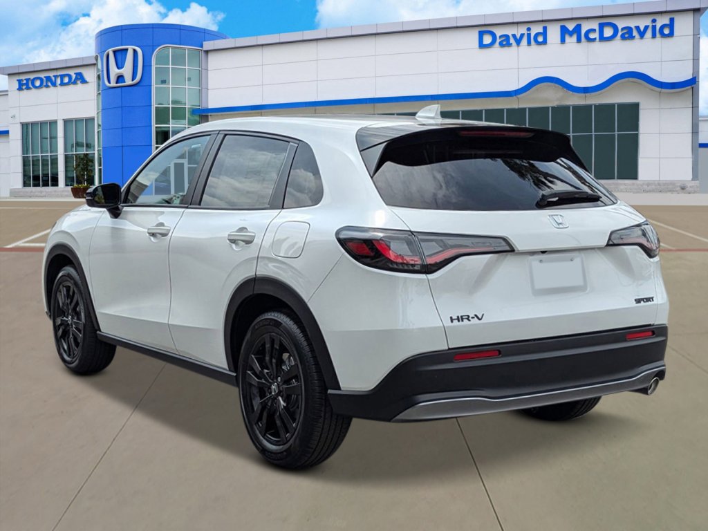 2026 Honda HR-V Sport photo 2