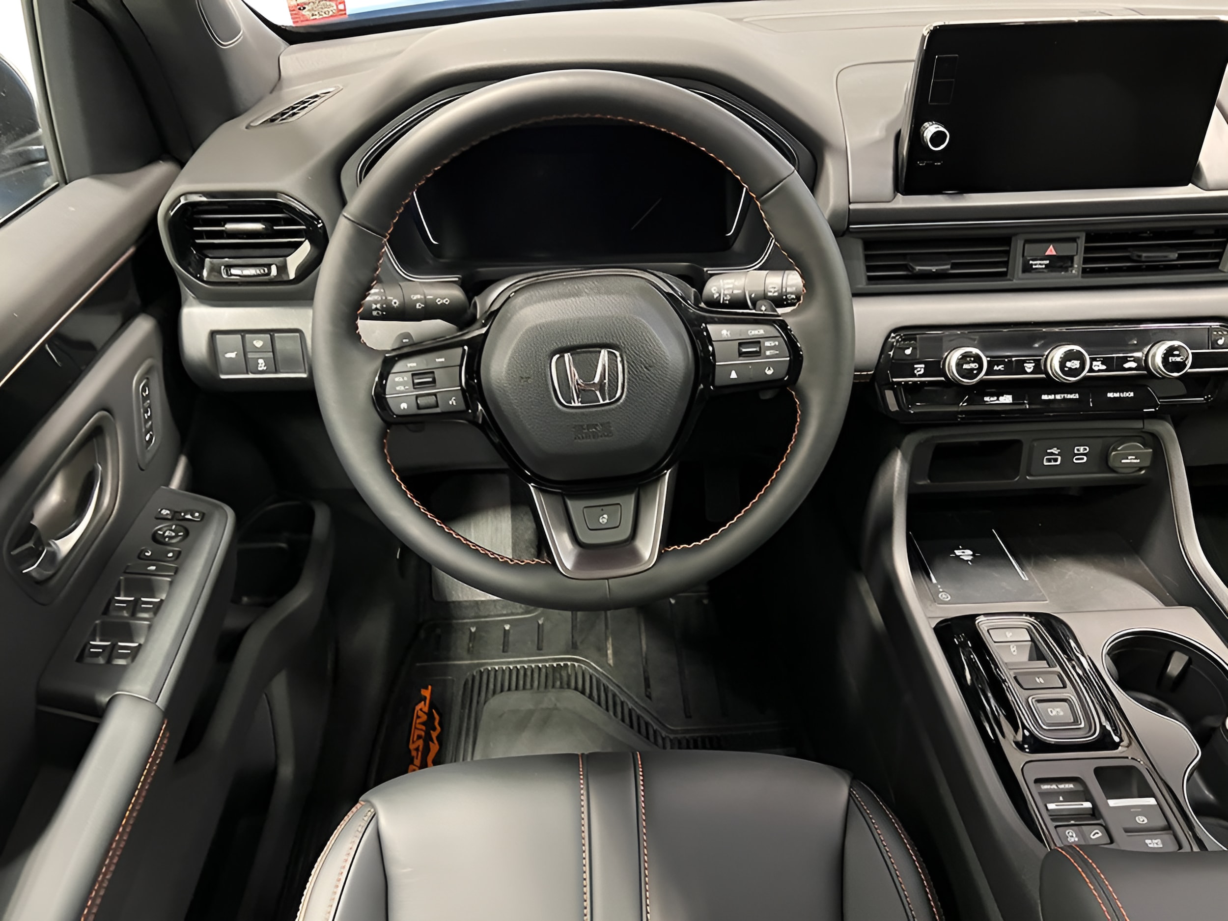 2025 Honda Pilot TrailSport - Photo 32