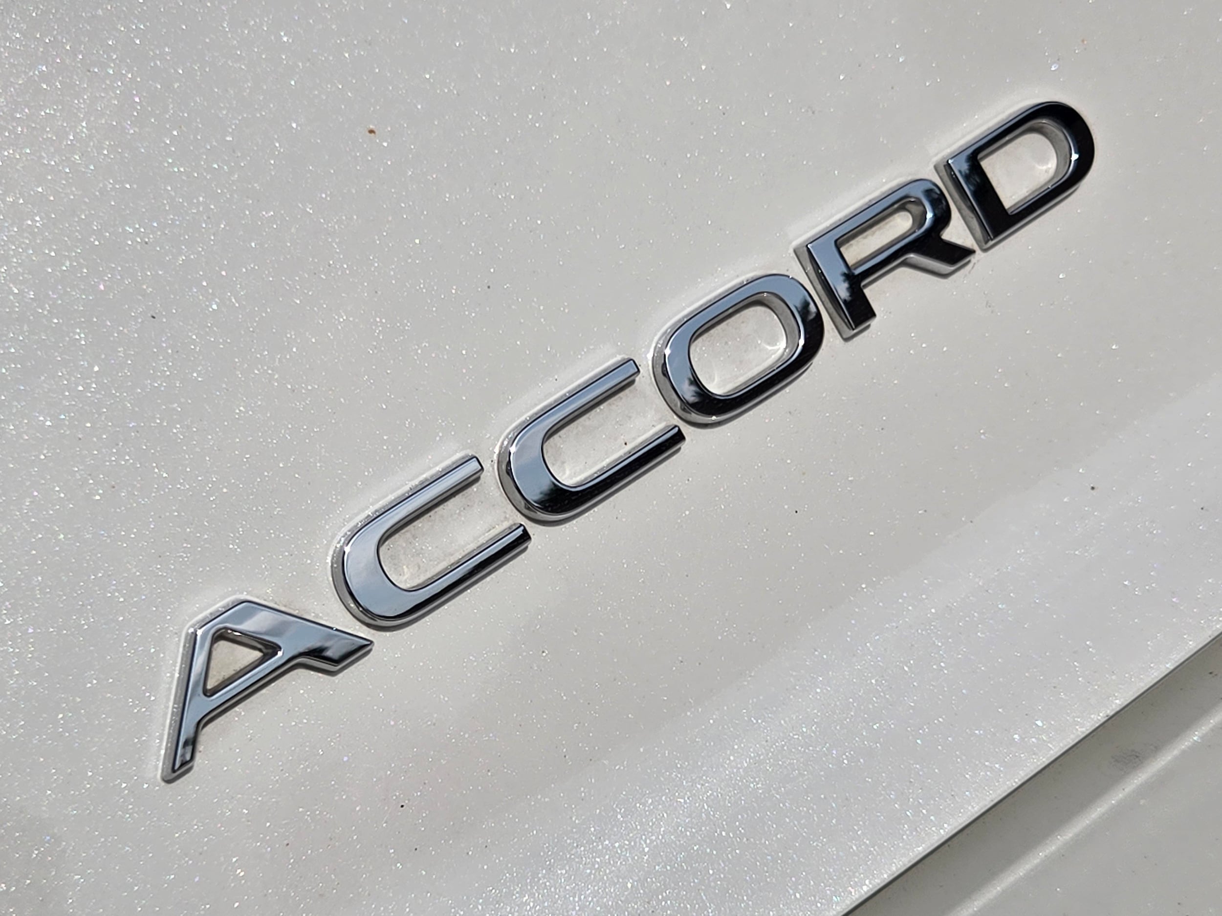 2025 Honda Accord SE - Photo 32