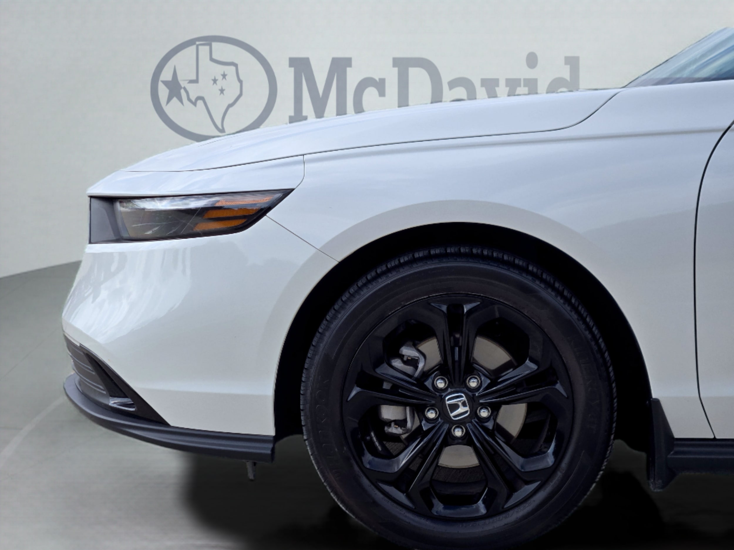2025 Honda Accord SE - Photo 30