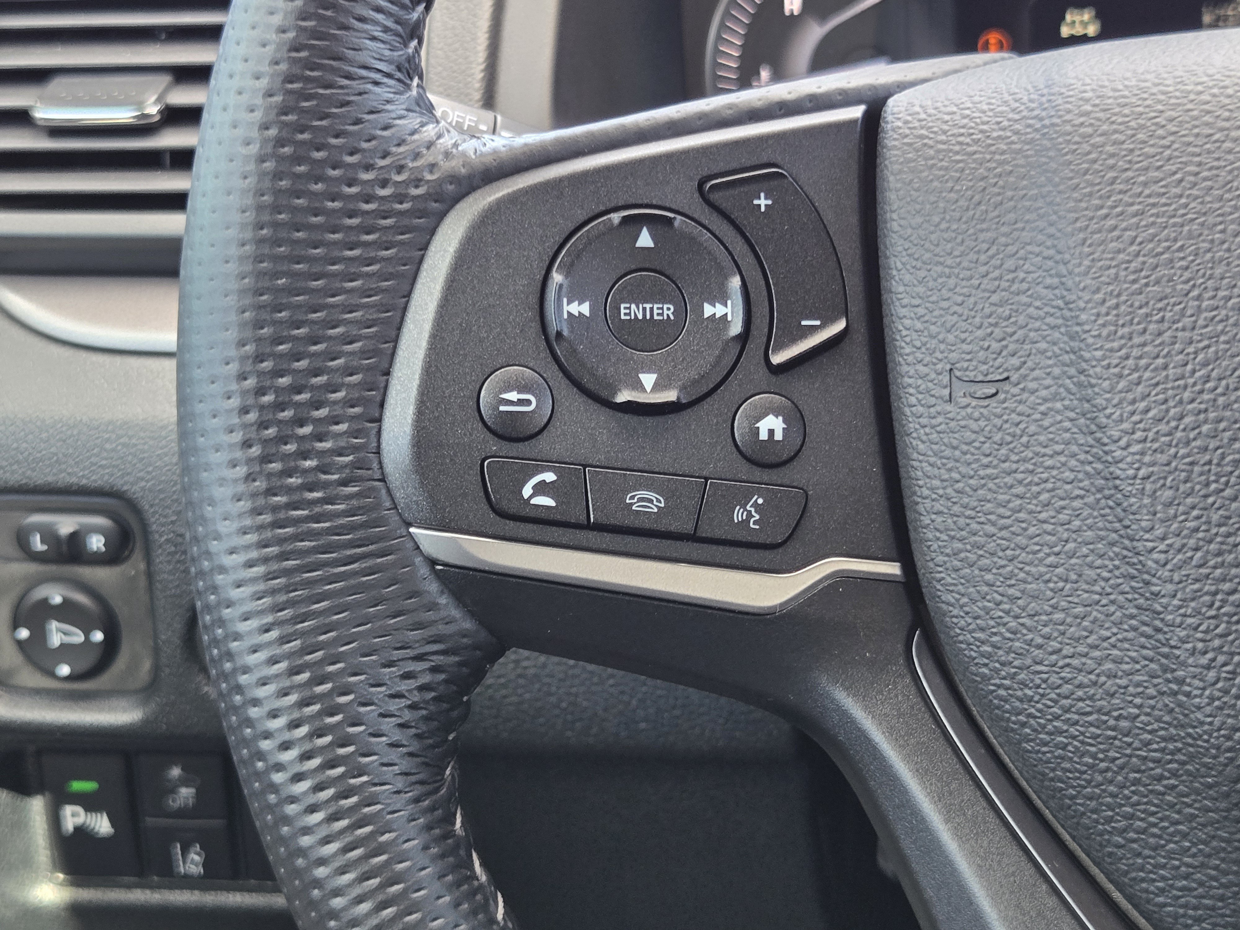 2023 Honda Passport EX-L - Photo 29
