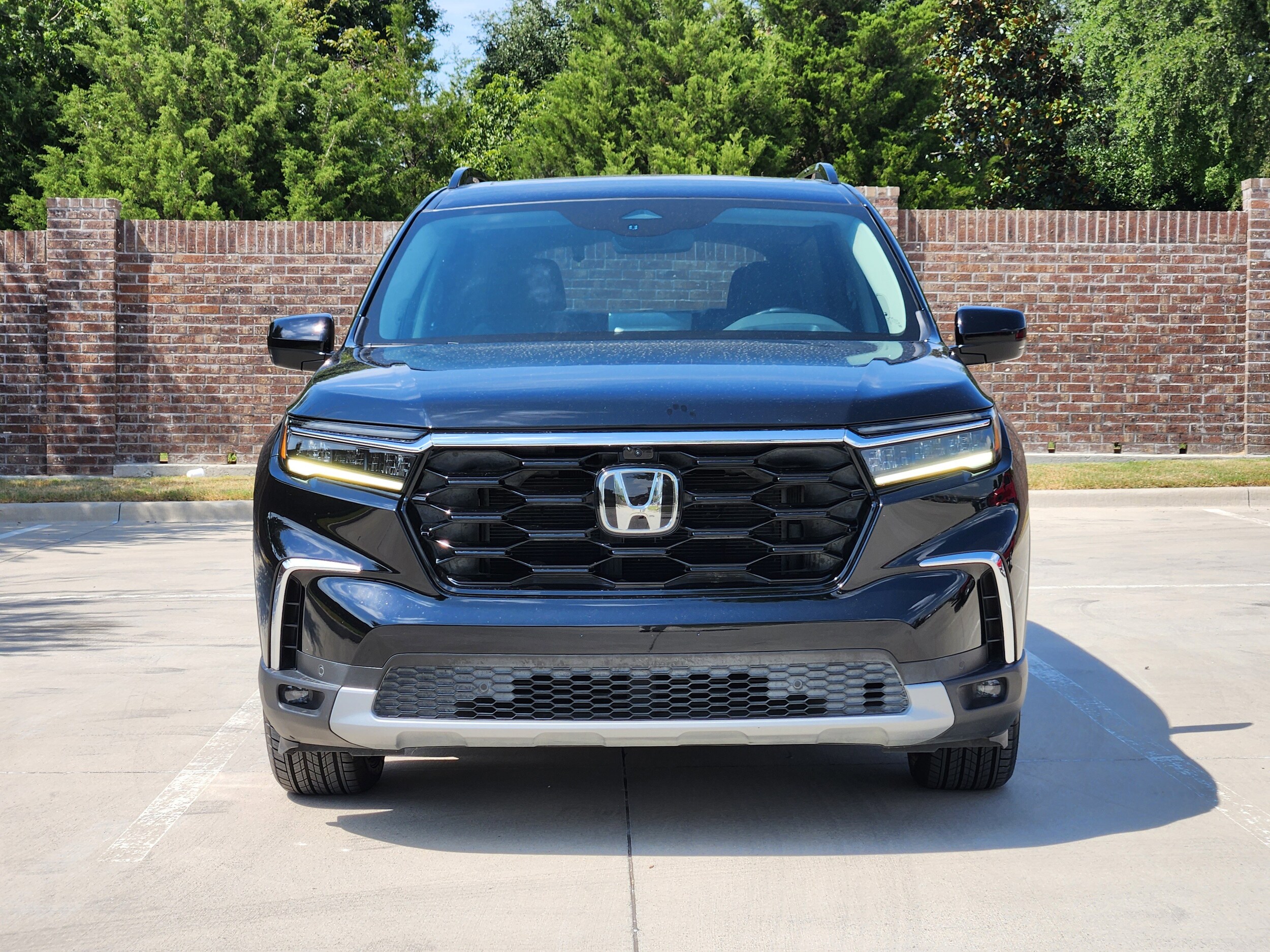 2023 Honda Pilot Elite photo 2