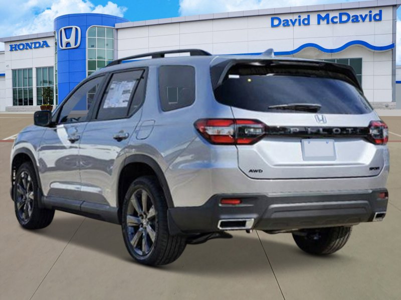 2025 Honda Pilot Sport photo 3