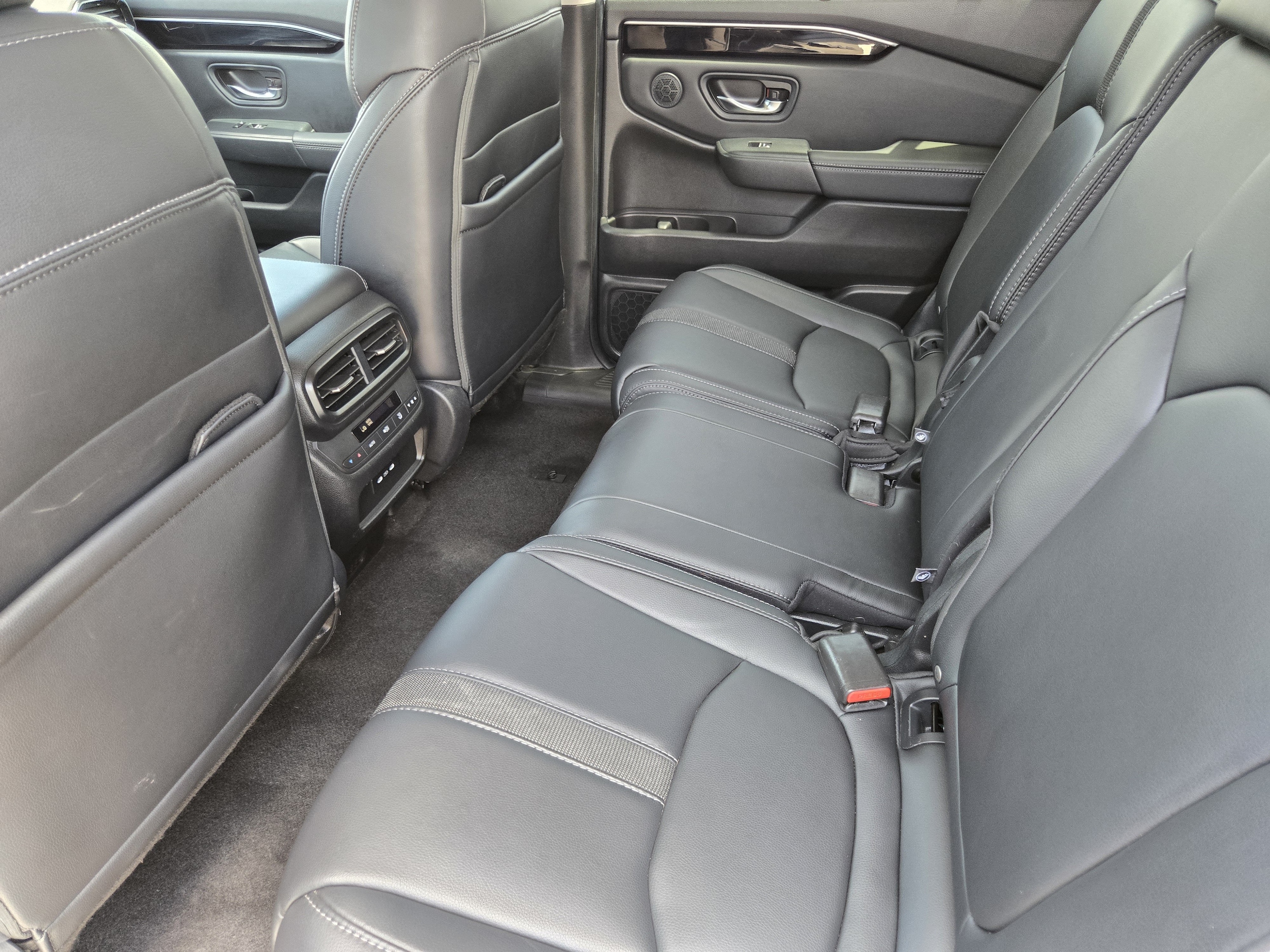 2024 Honda Pilot EX-L - Photo 30