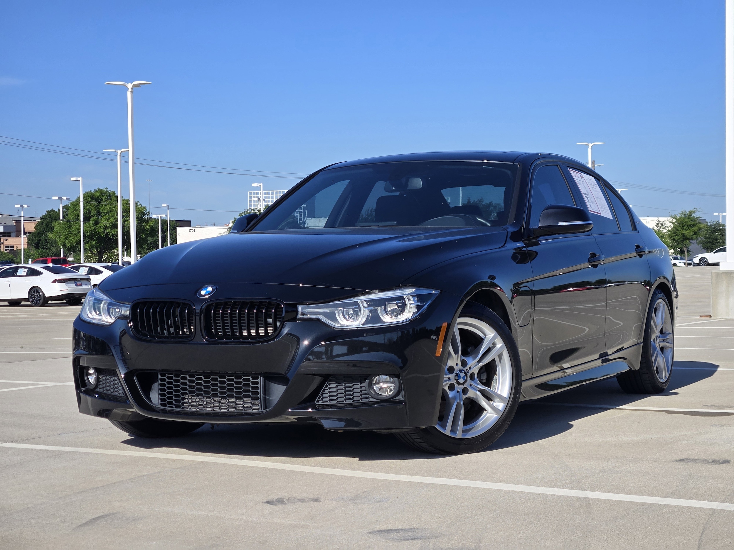 2018 BMW 3 Series 330e iPerformance Sedan's photo