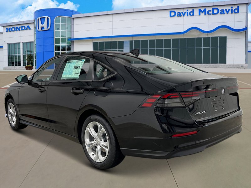2025 Honda Accord LX photo 3