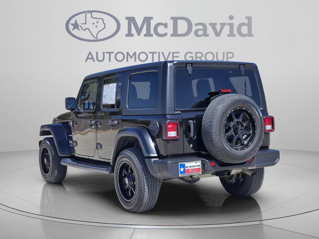 Used 2018 Jeep Wrangler Unlimited Sahara 4x4 SUV