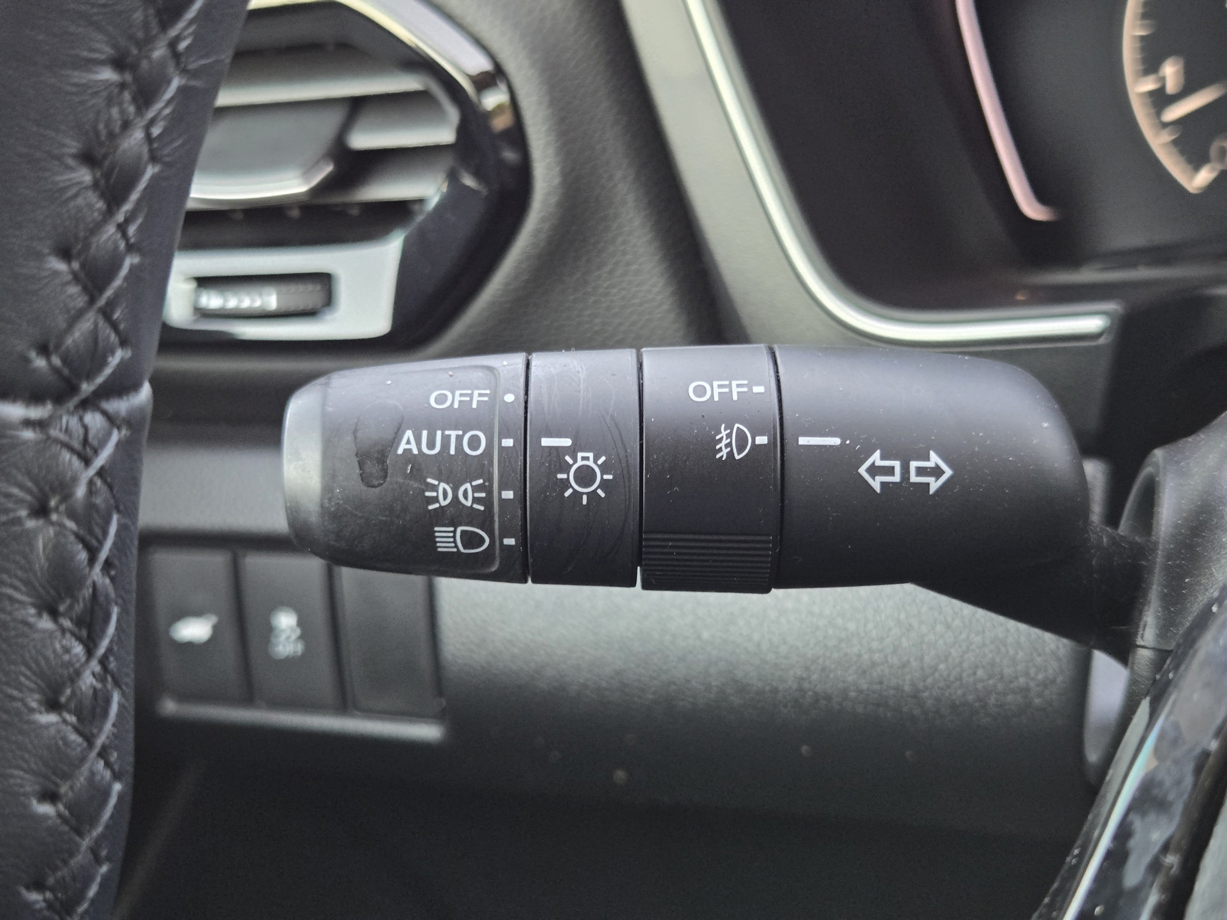 2025 Honda Pilot Touring - Photo 18