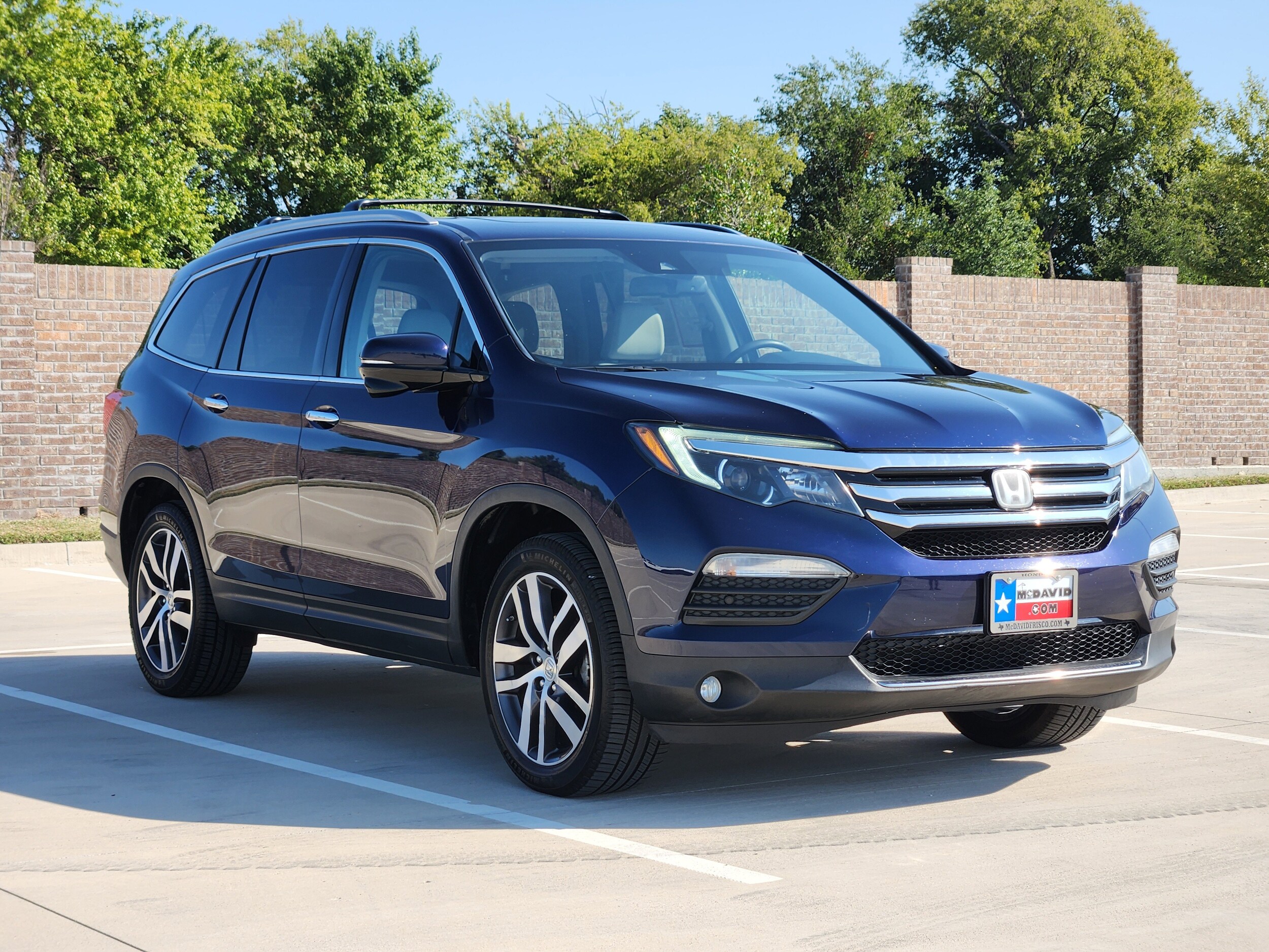 2018 Honda Pilot Touring photo 3