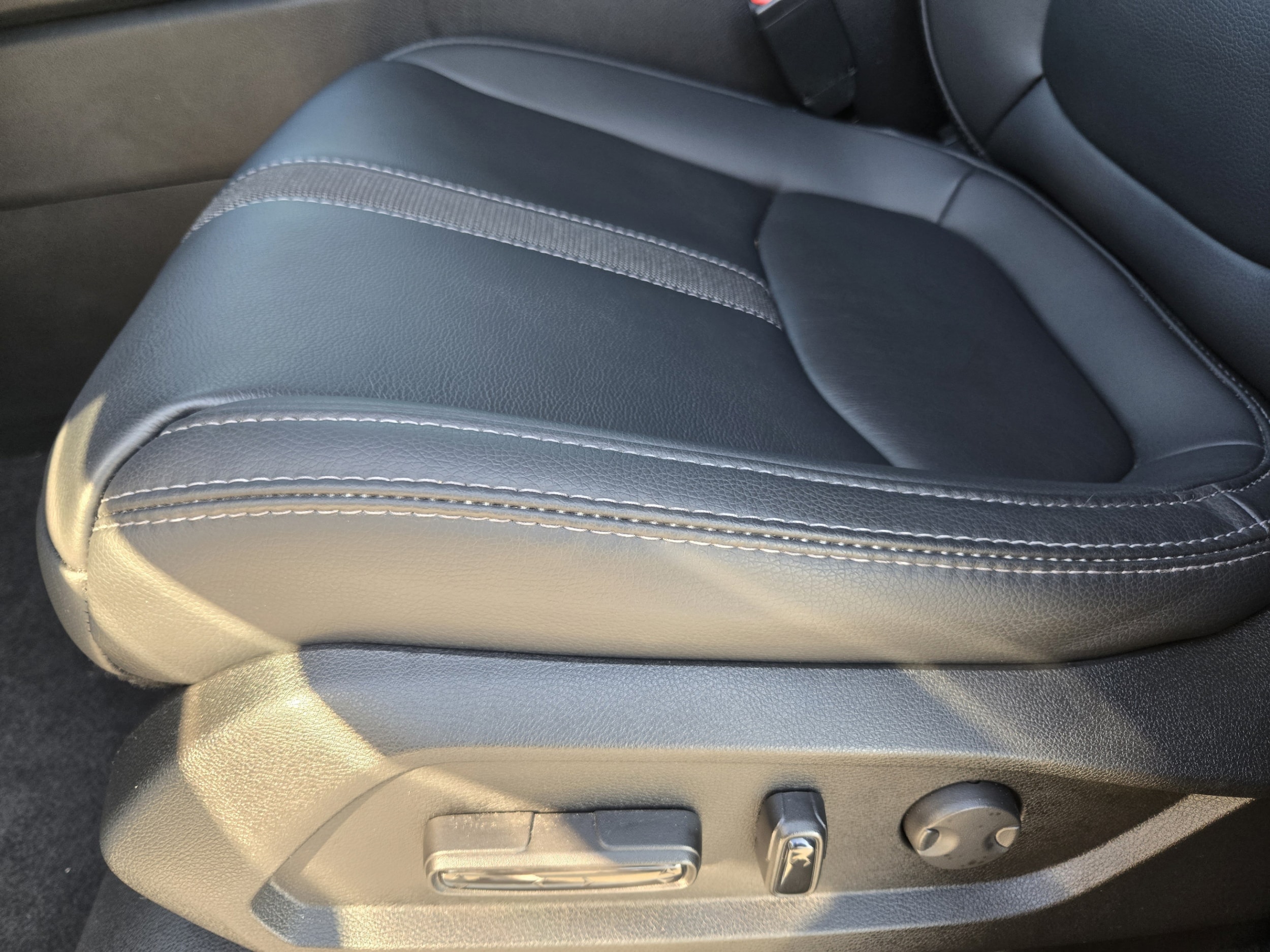 2025 Honda Pilot Touring - Photo 21