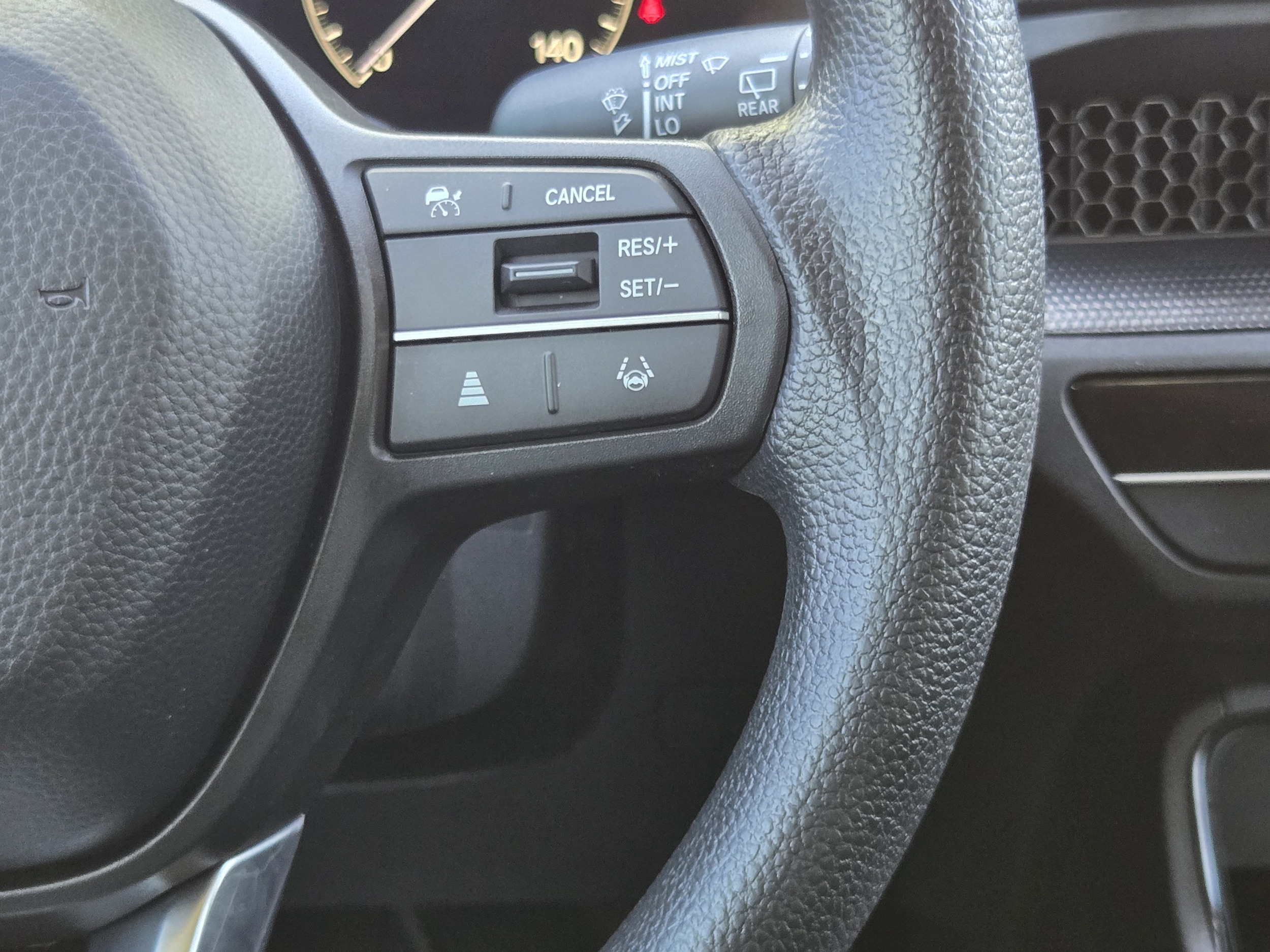 2024 Honda CR-V LX - Photo 30