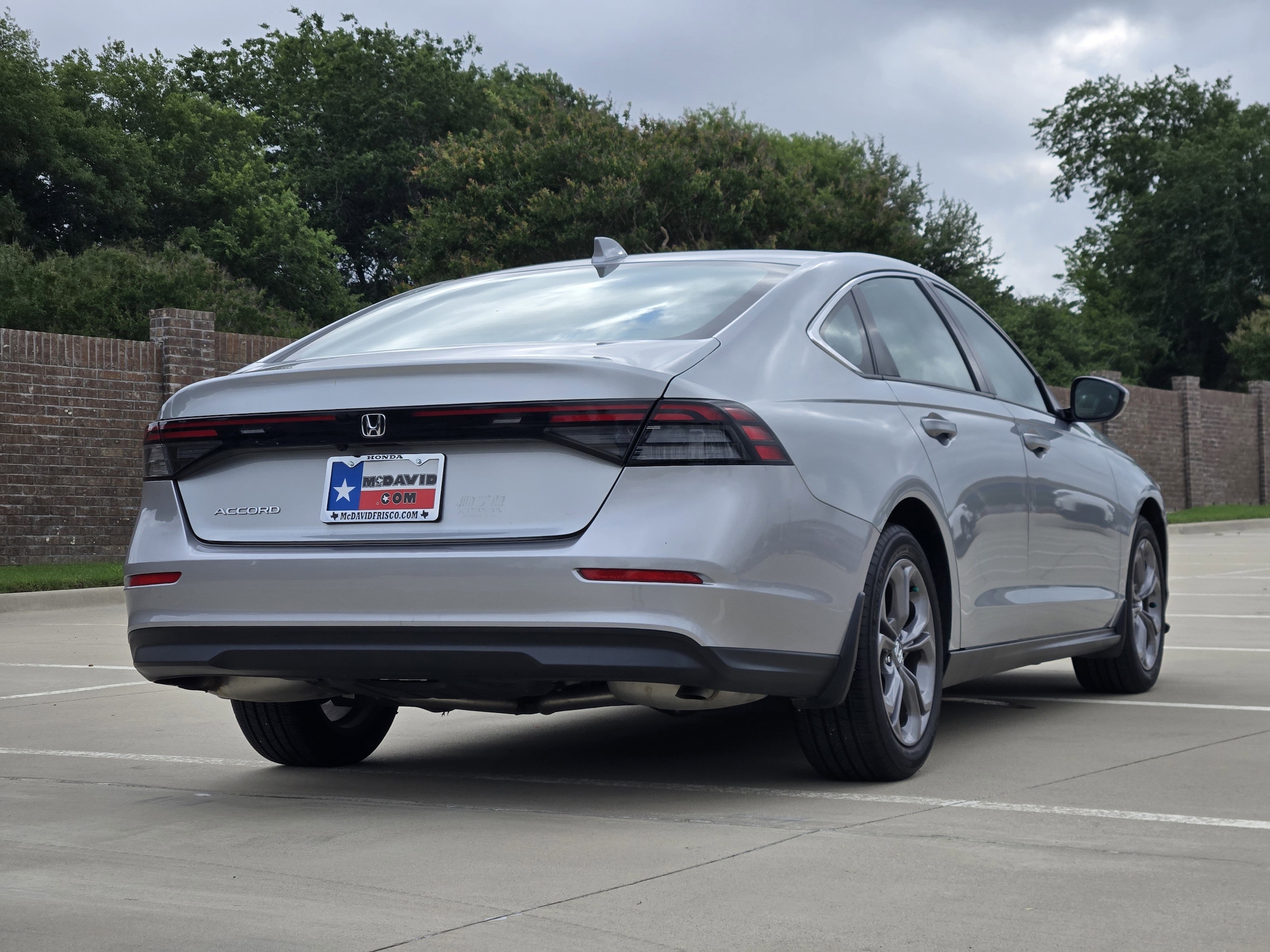 2024 Honda Accord EX - Photo 6