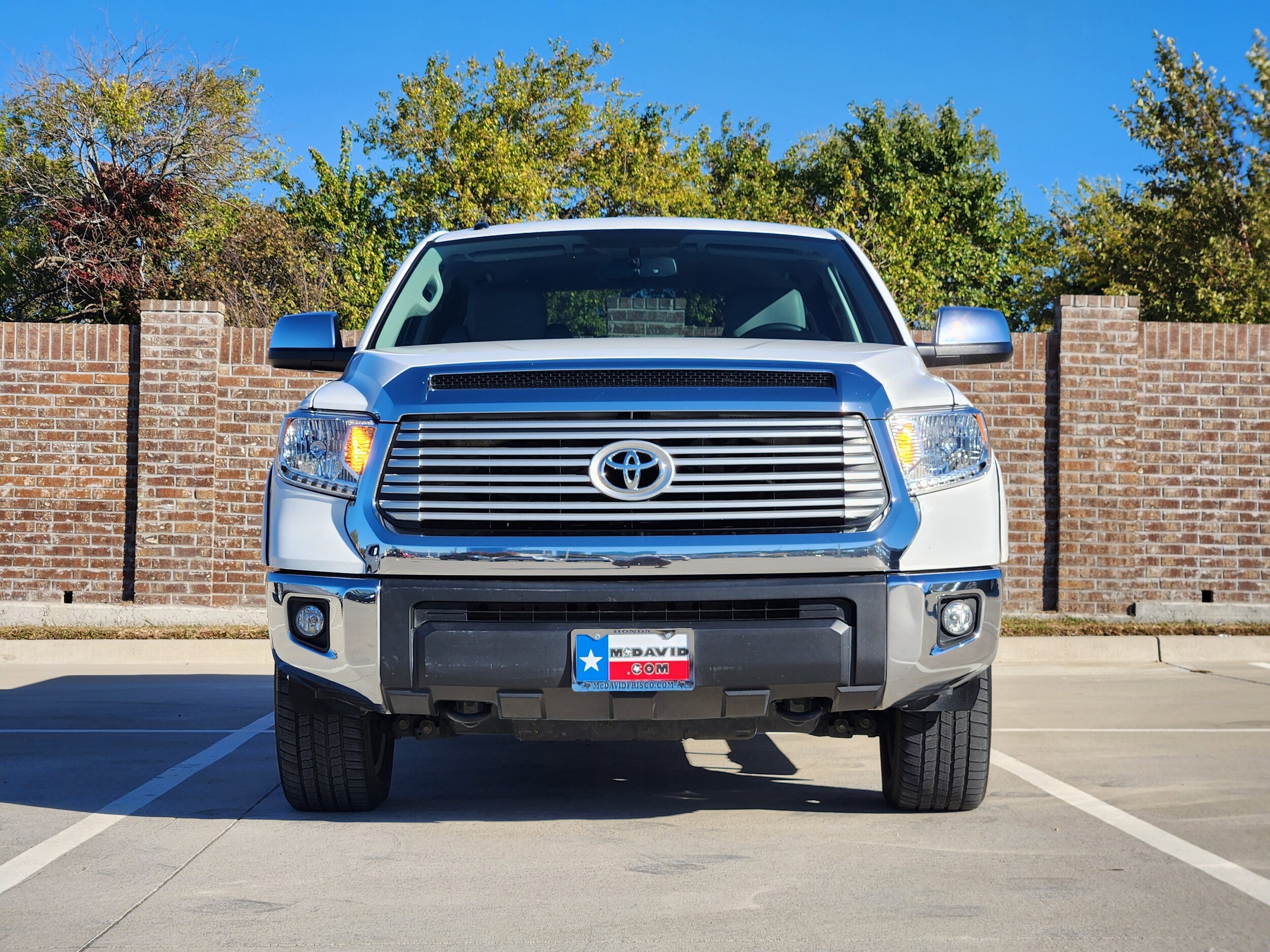 2016 Toyota Tundra Limited photo 2