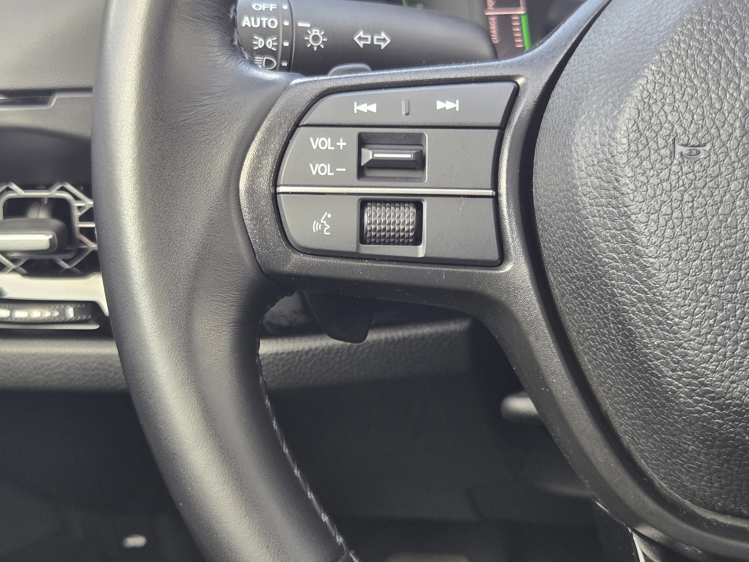 2024 Honda Accord Hybrid EX-L - Photo 24