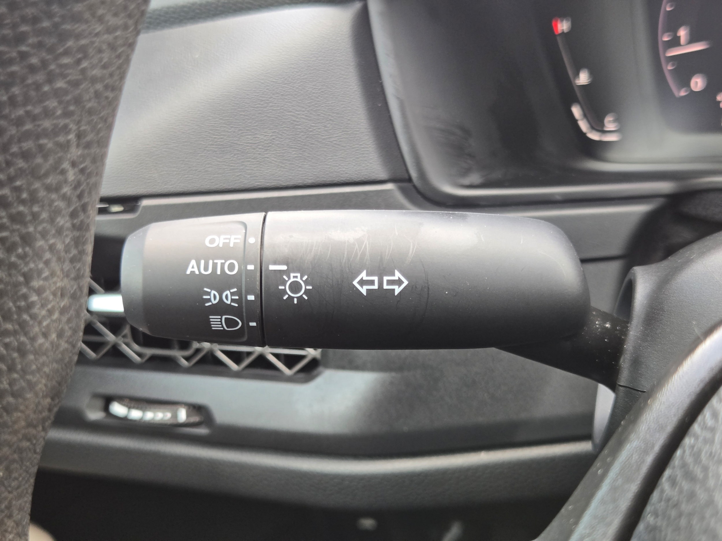 2025 Honda Accord SE - Photo 19