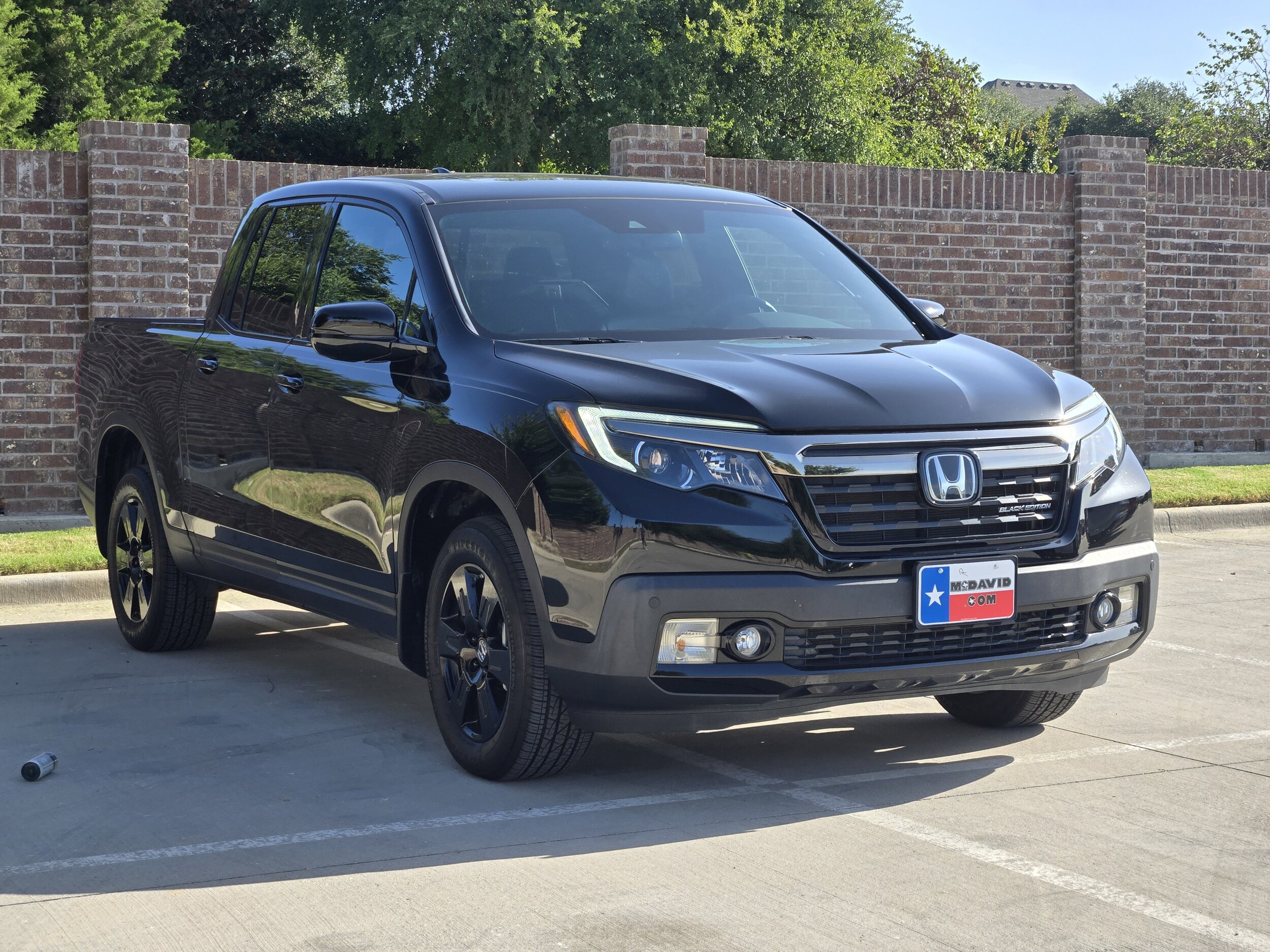 2020 Honda Ridgeline Black Edition photo 2