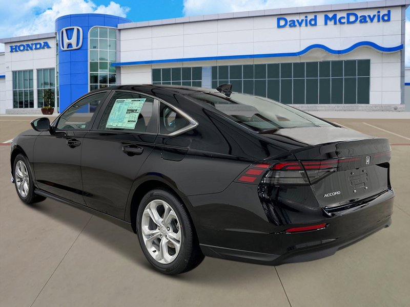 2025 Honda Accord LX photo 3