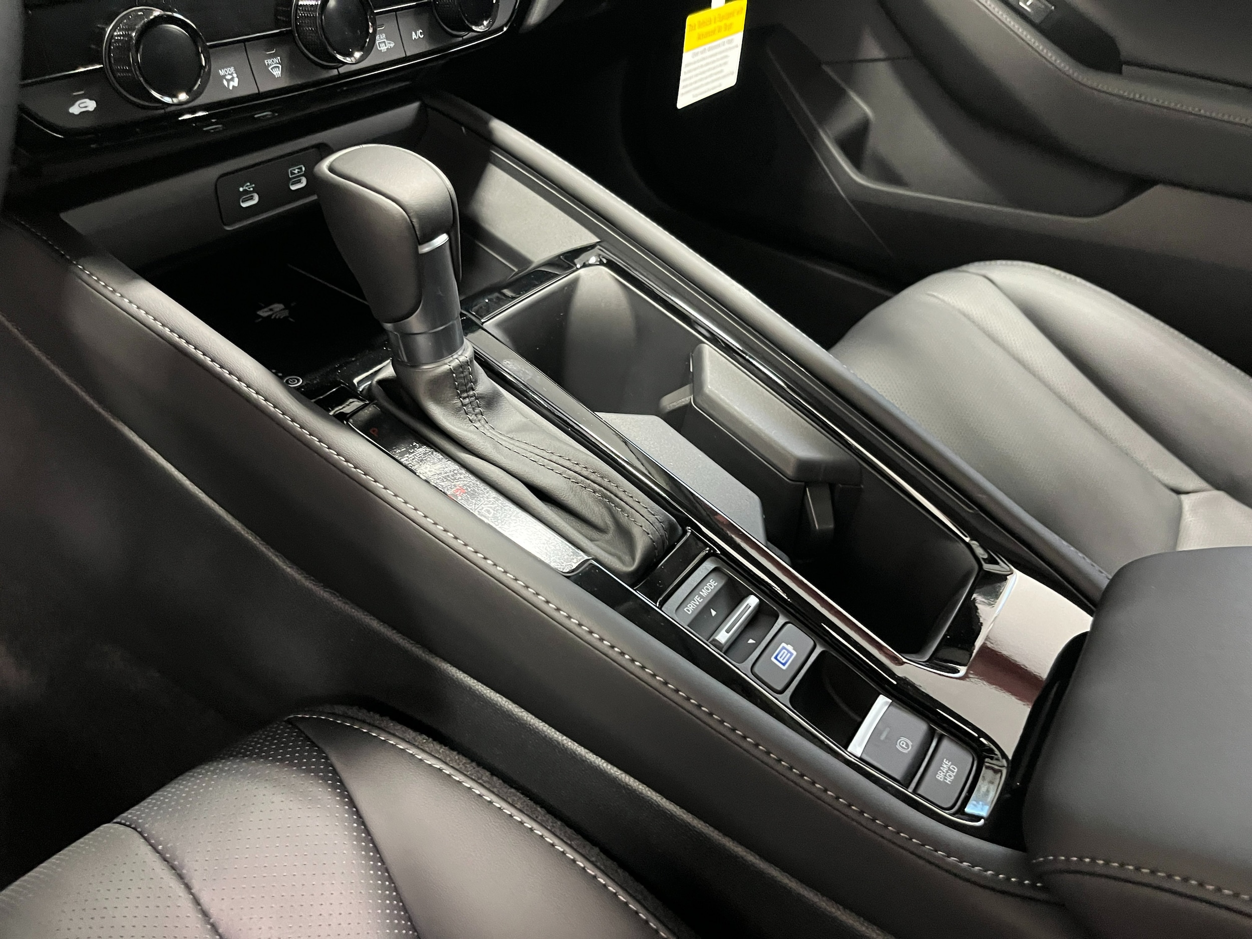 2026 Honda Accord Hybrid Touring - Photo 18