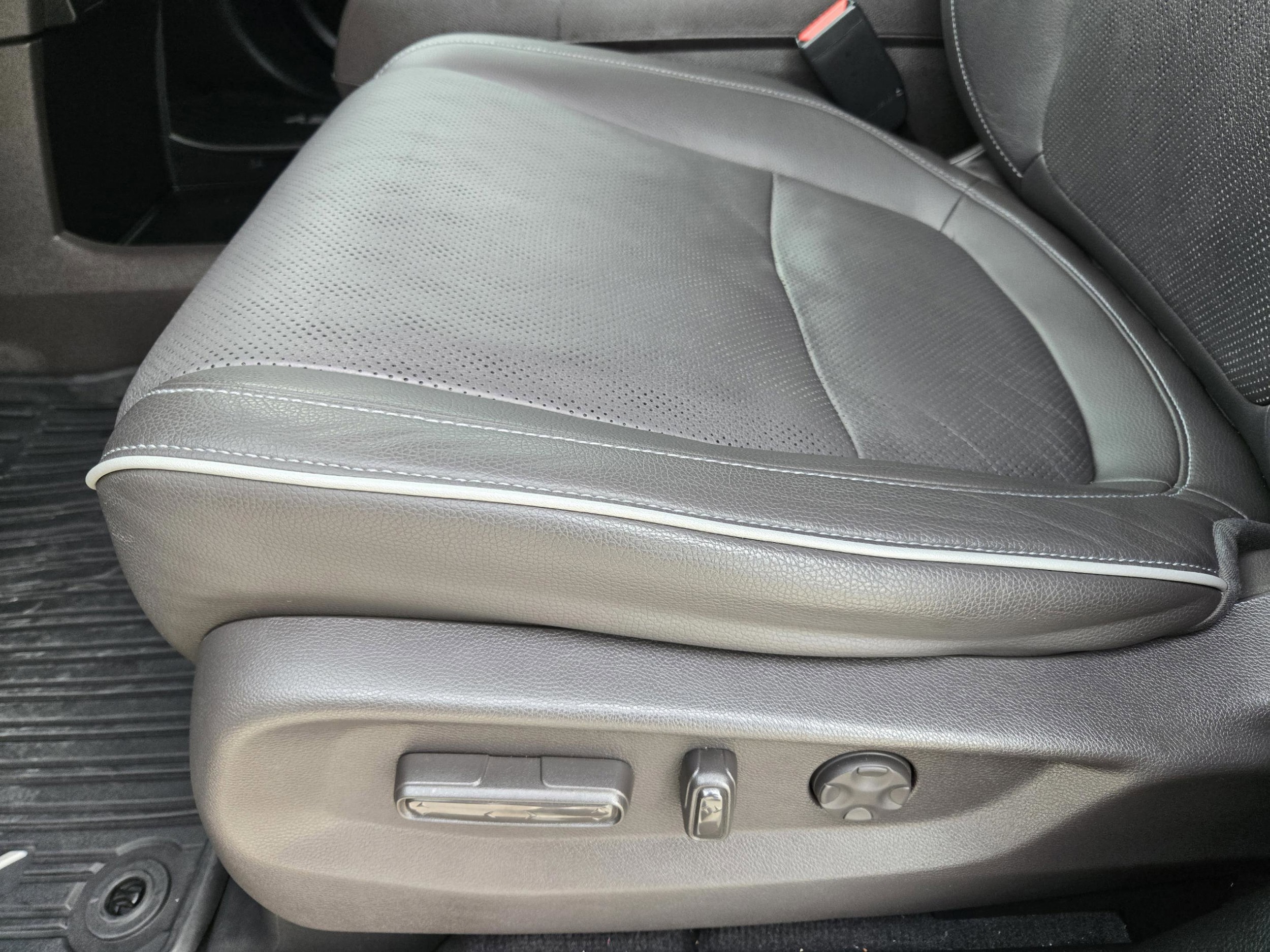 2022 Honda Odyssey Elite - Photo 19