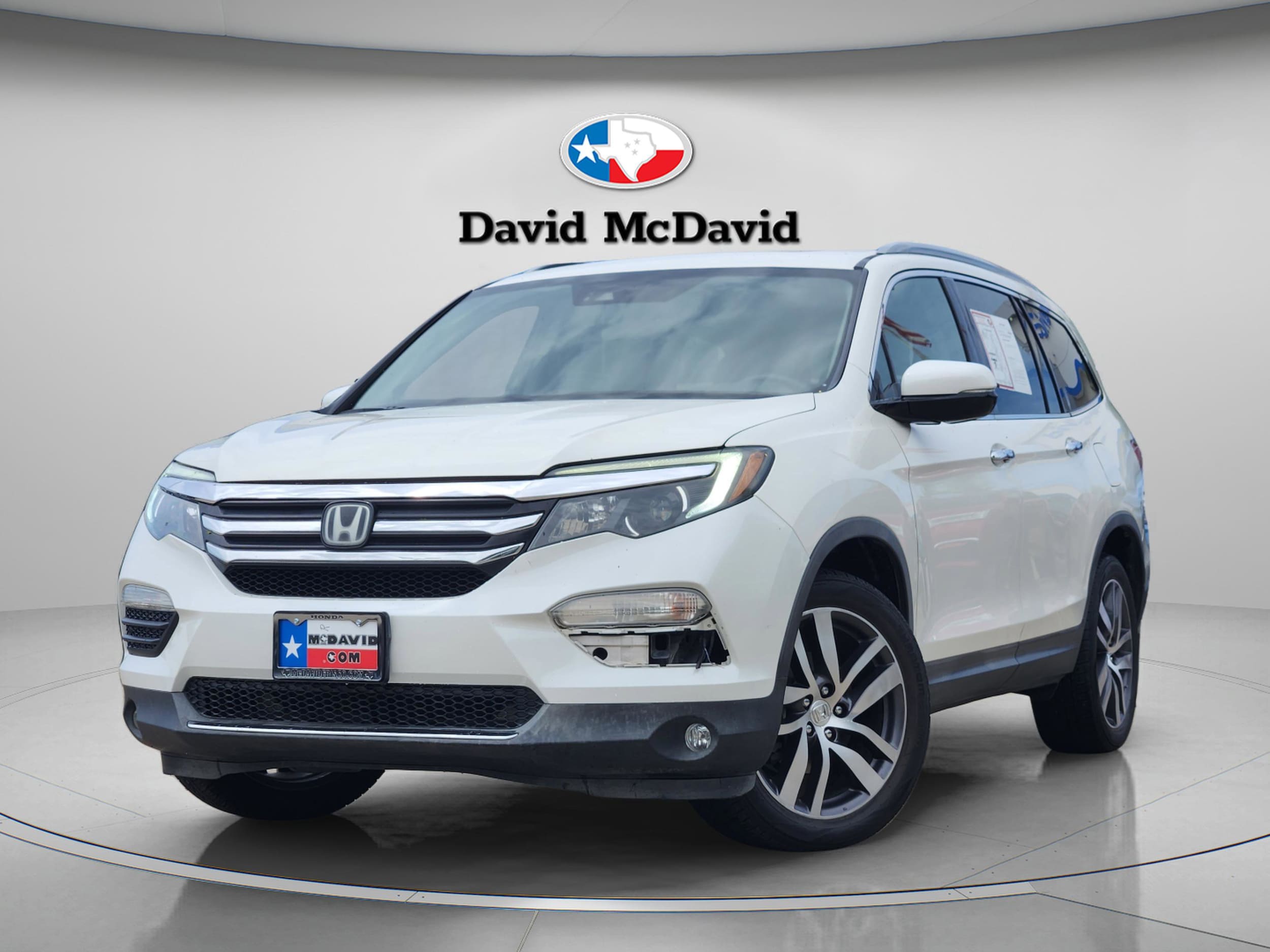 2017 Honda Pilot 4WD Elite's photo