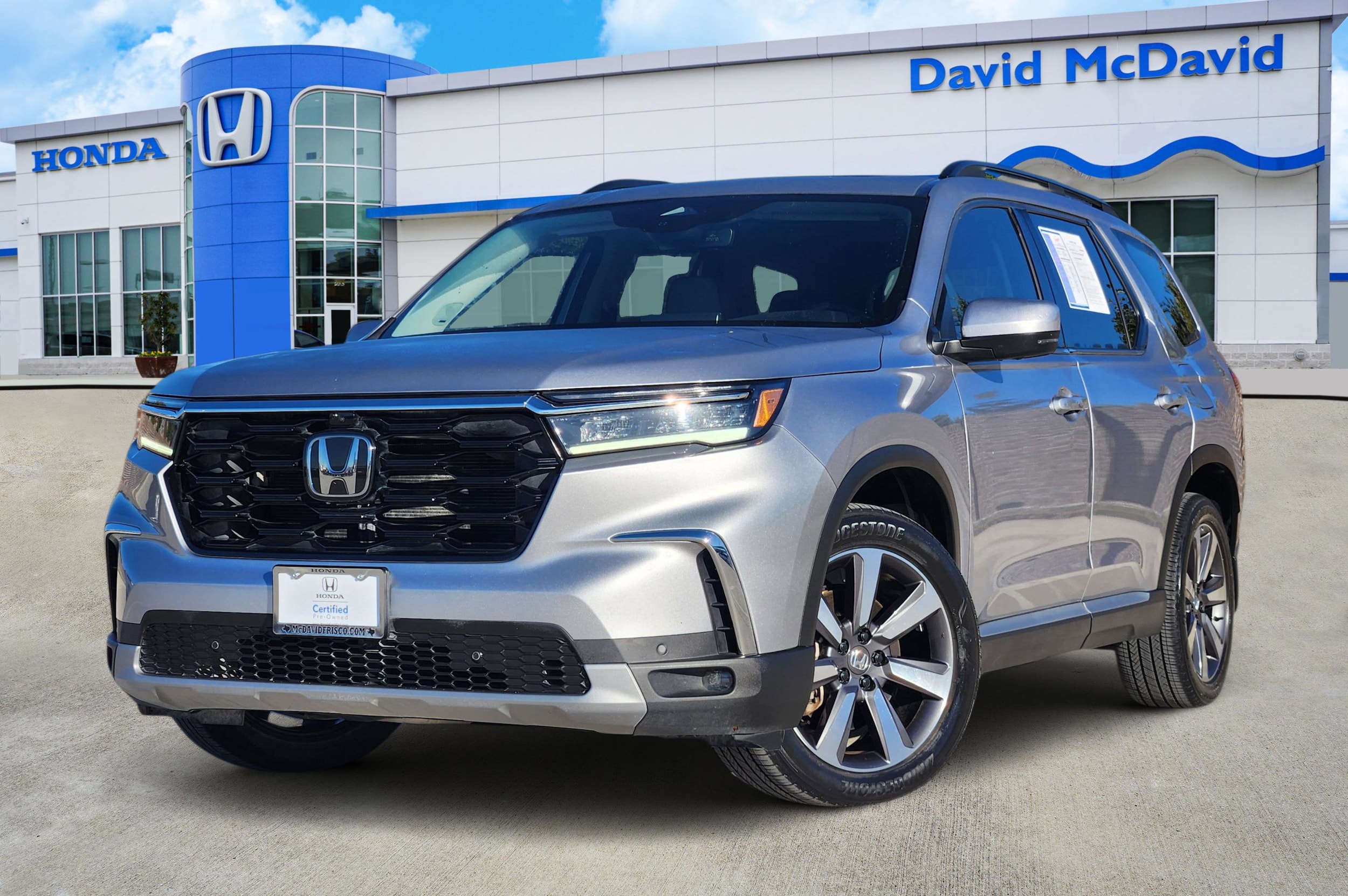2023 Honda Pilot Elite's photo