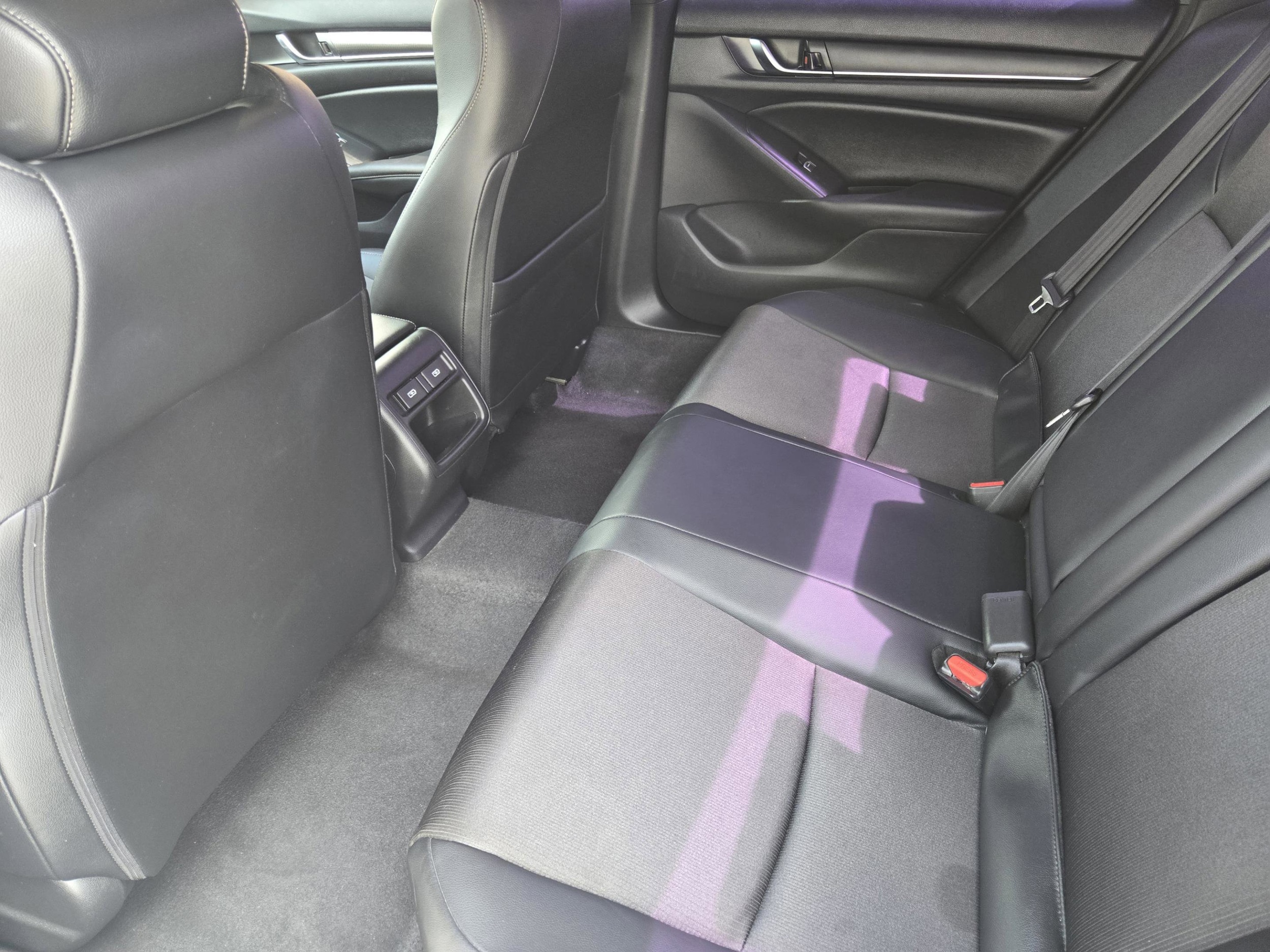 2022 Honda Accord Sport - Photo 26