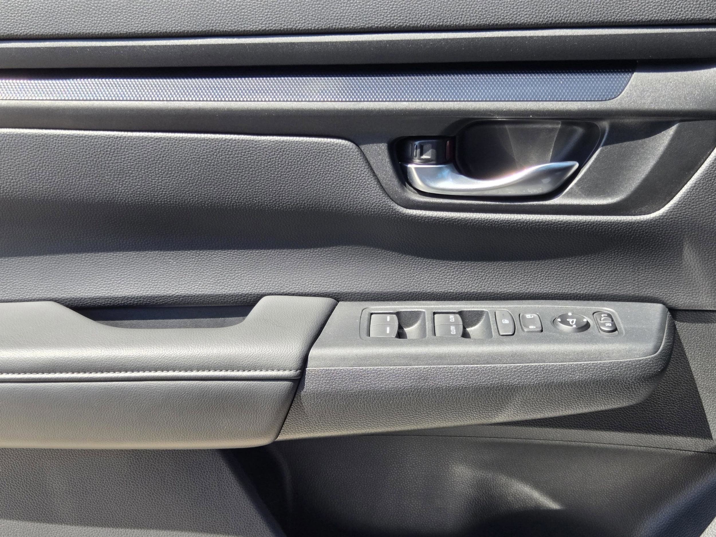 2024 Honda CR-V EX - Photo 18