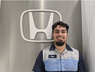Staff member Juan Sarmiento from ID_f89e52