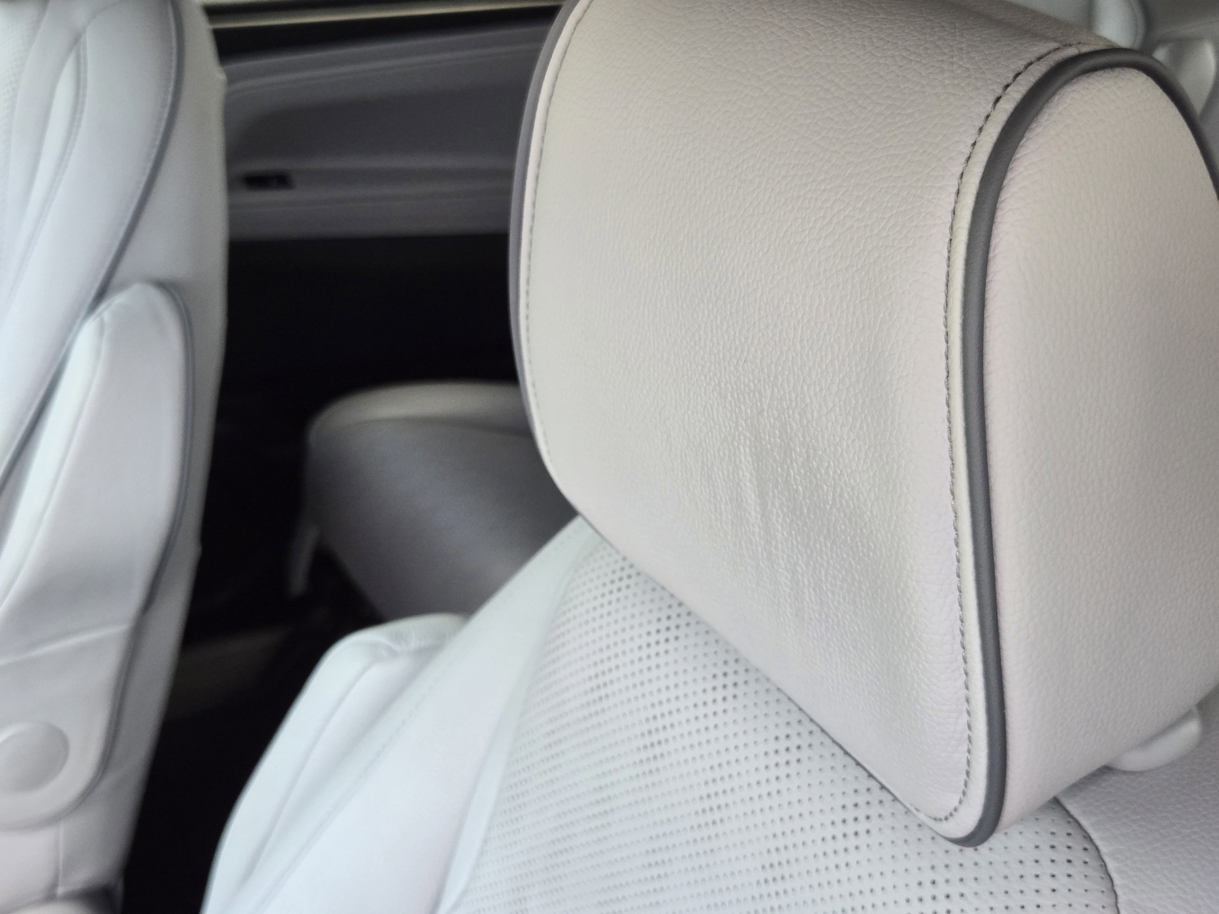 2024 Honda Odyssey Elite - Photo 11