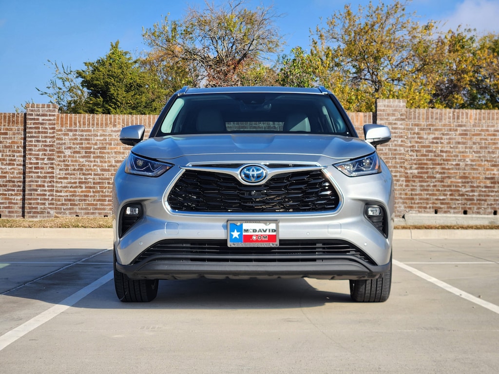 Used 2021 Toyota Highlander Hybrid Limited SUV