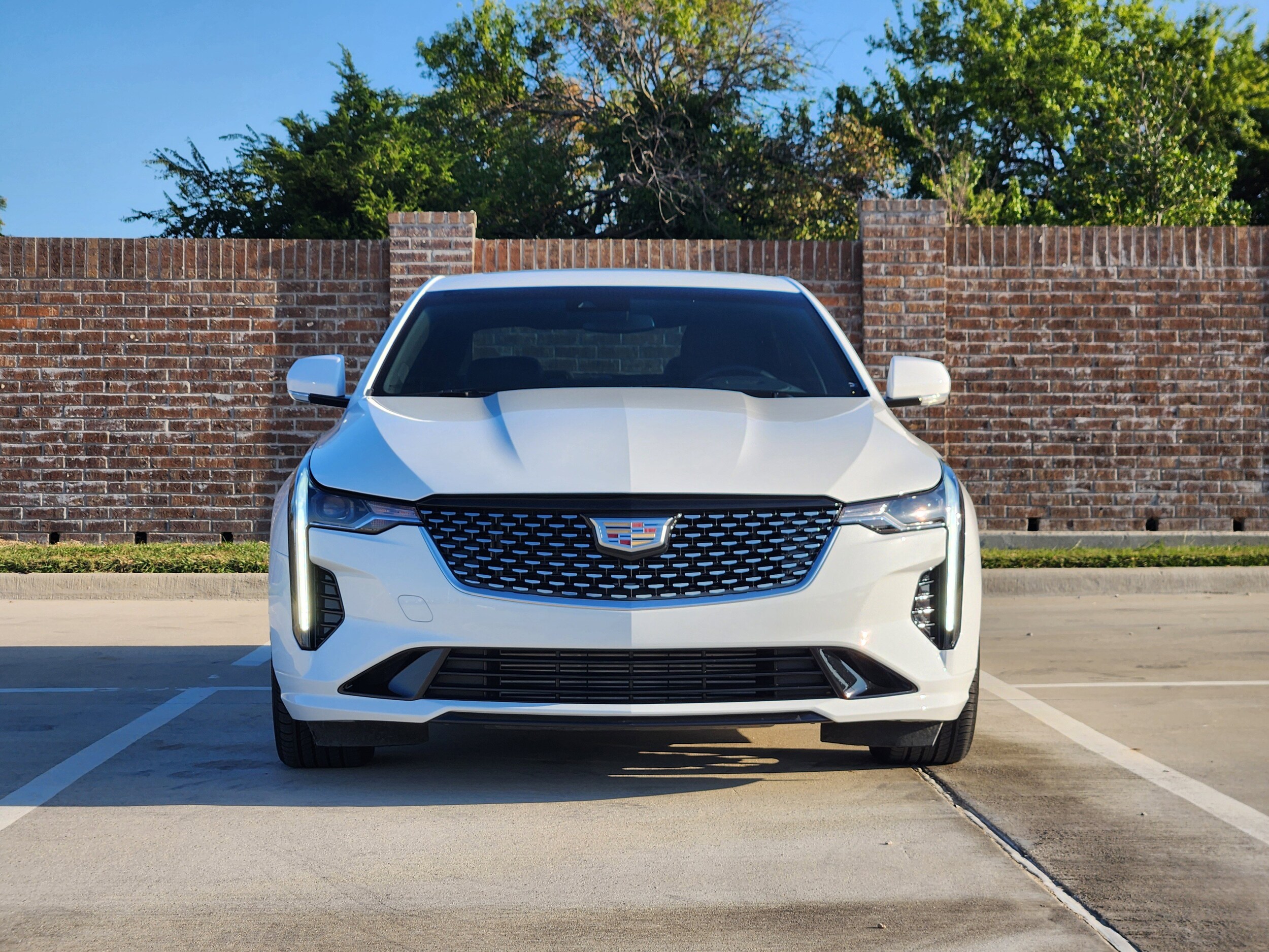 2024 Cadillac CT4 Luxury photo 2